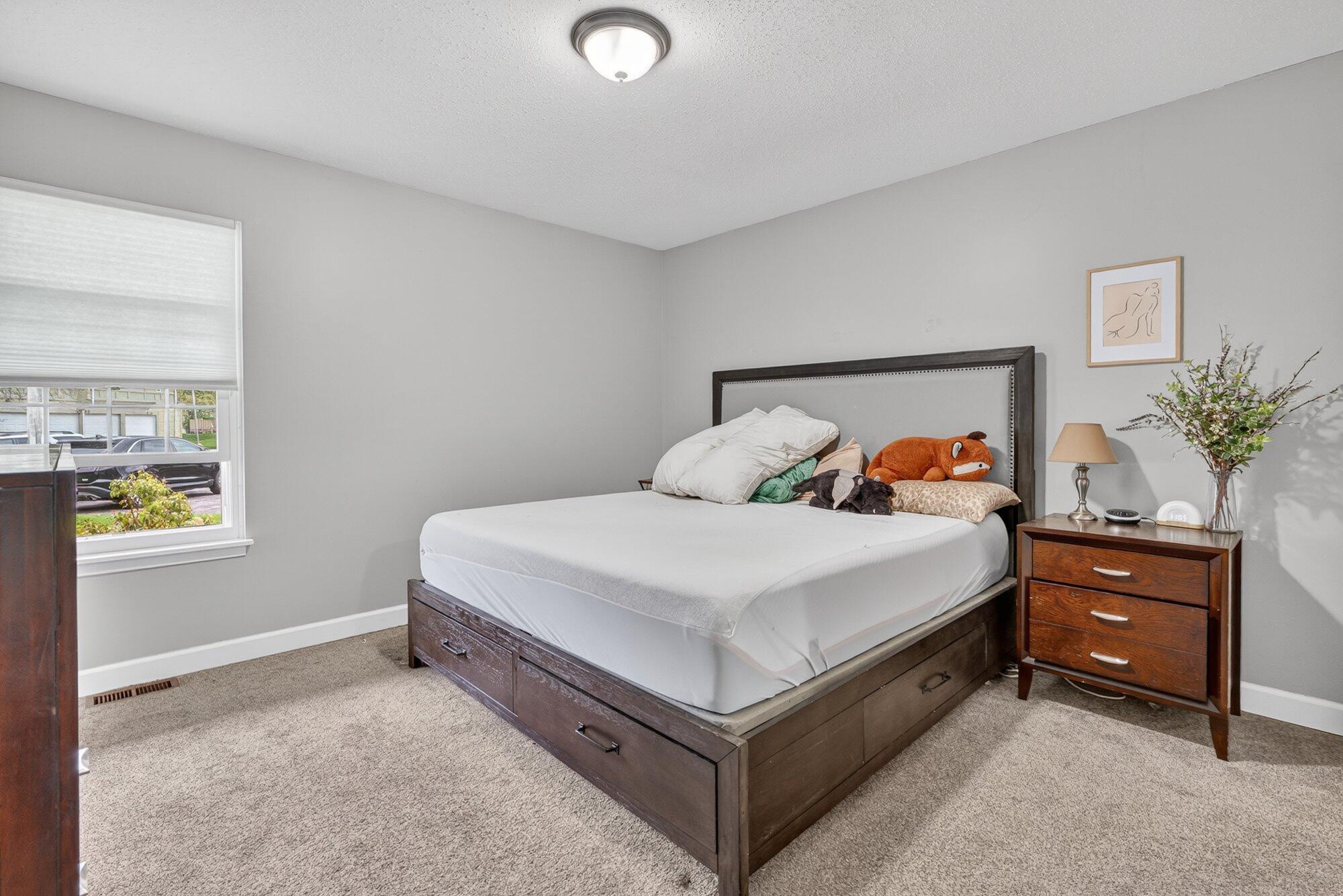 3401 Big Bend Kalamazoo MI 49048