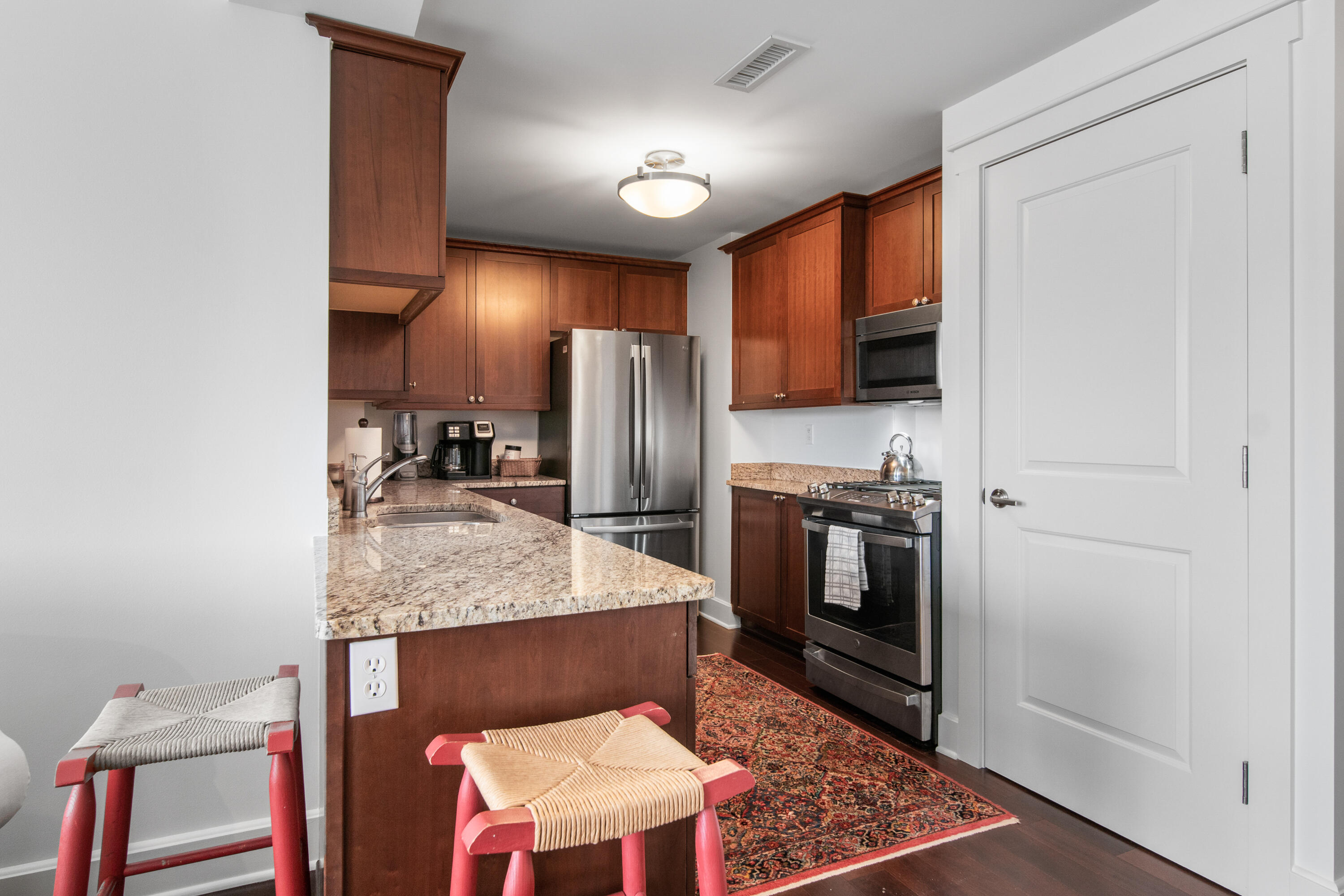 27 Library Street NE Grand Rapids MI 49503