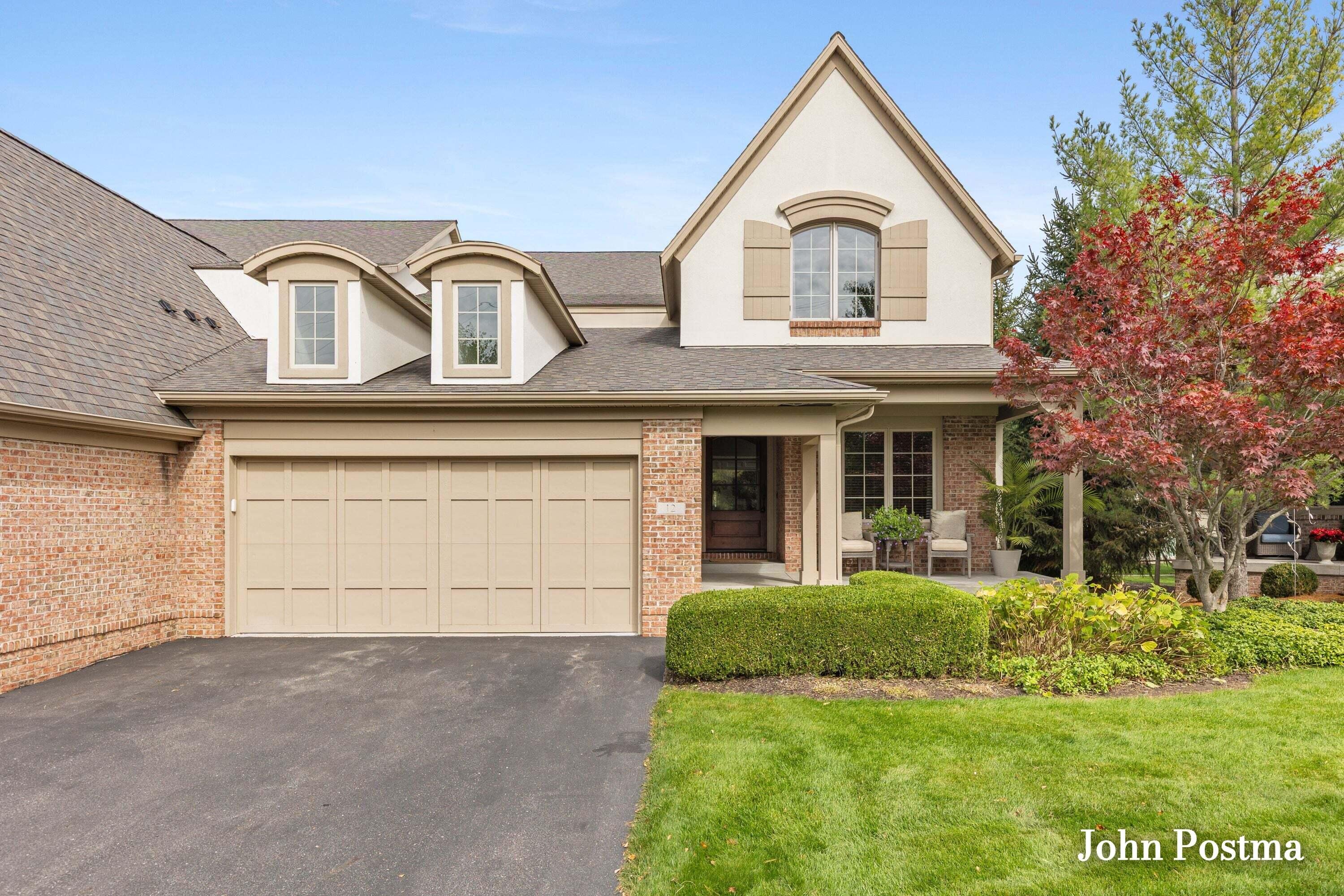 12 Peartree Lane NE Grand Rapids MI 49546