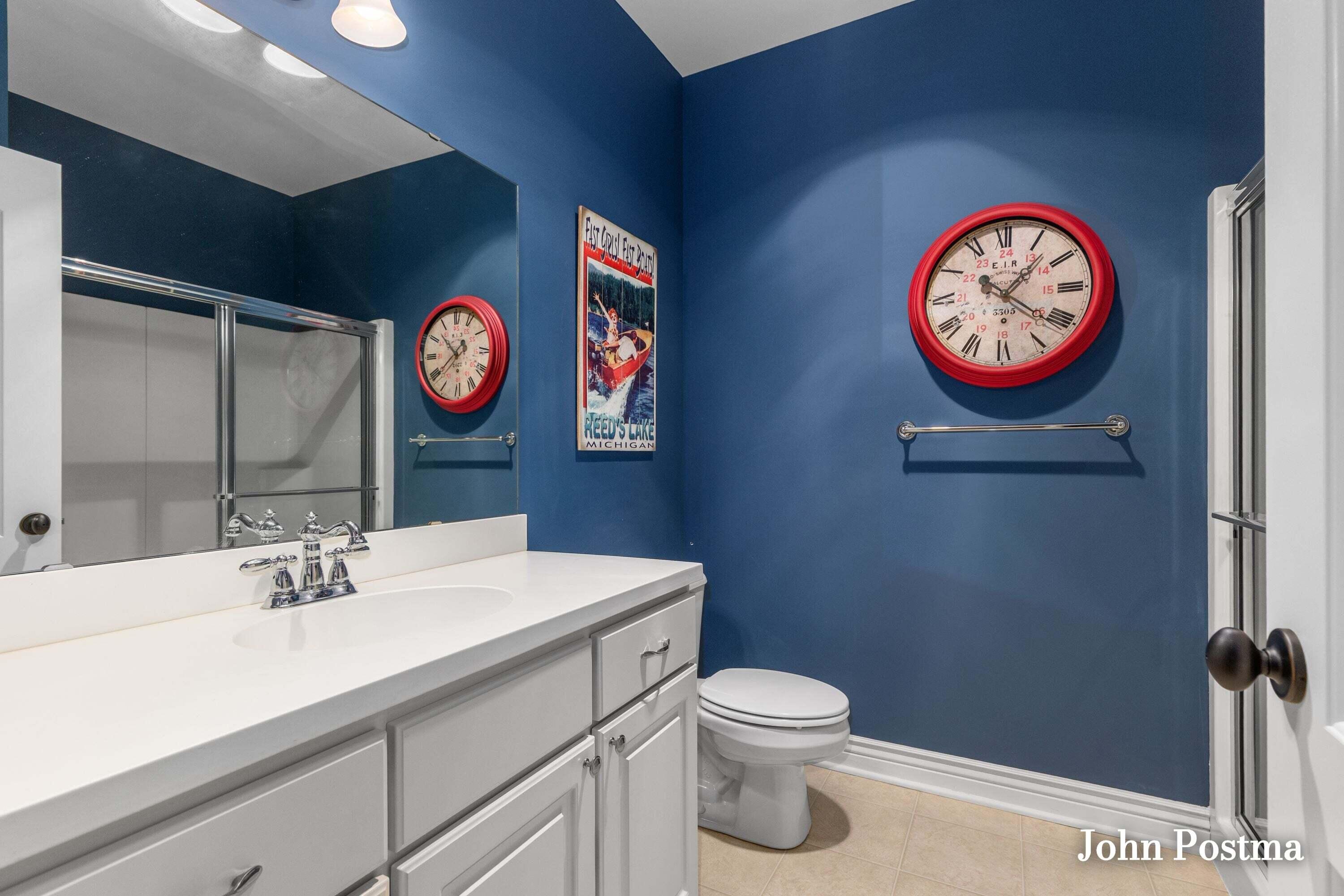 12 Peartree Lane NE Grand Rapids MI 49546