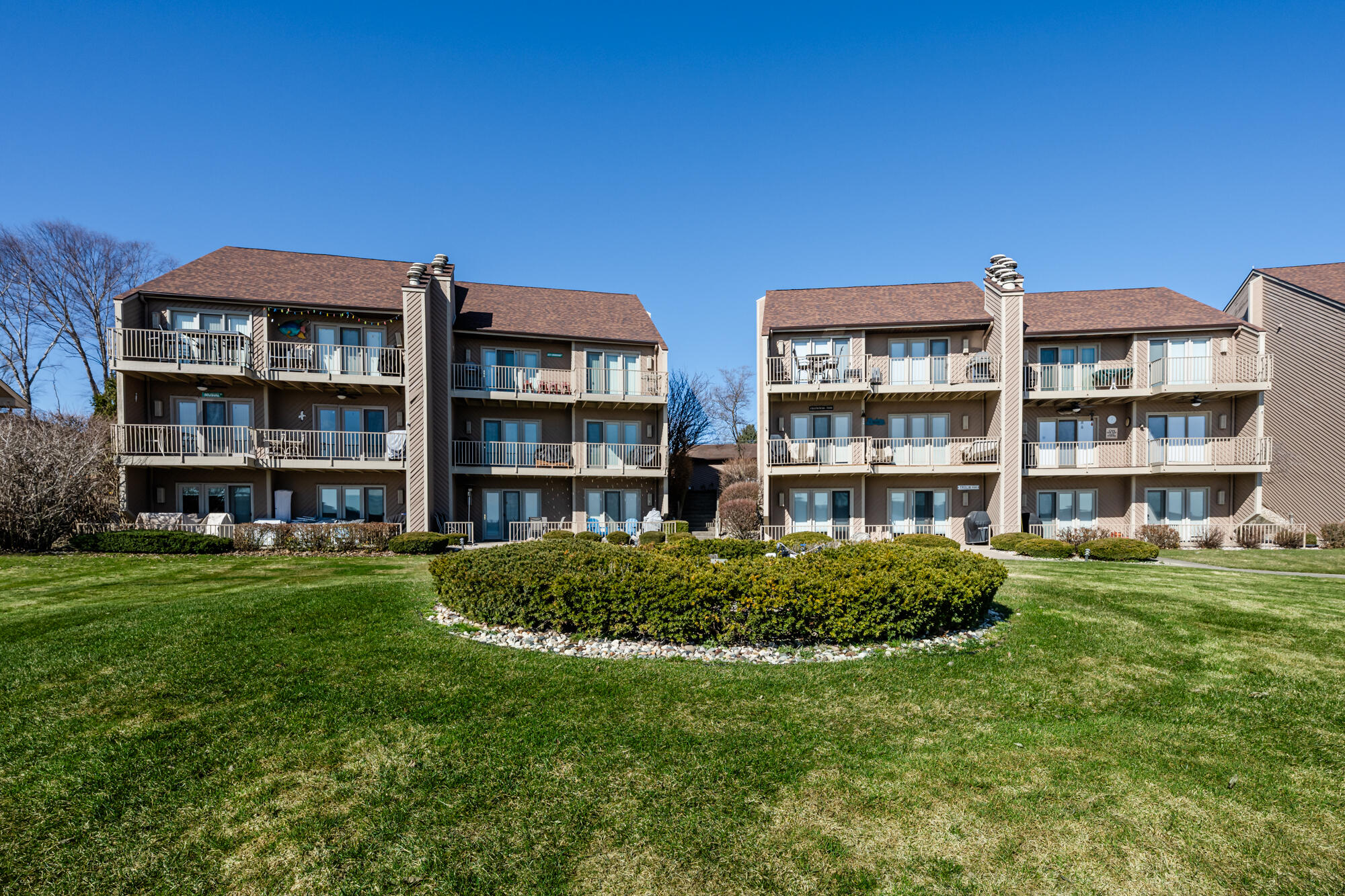 5251 Paw Paw Lake Road Coloma MI 49038
