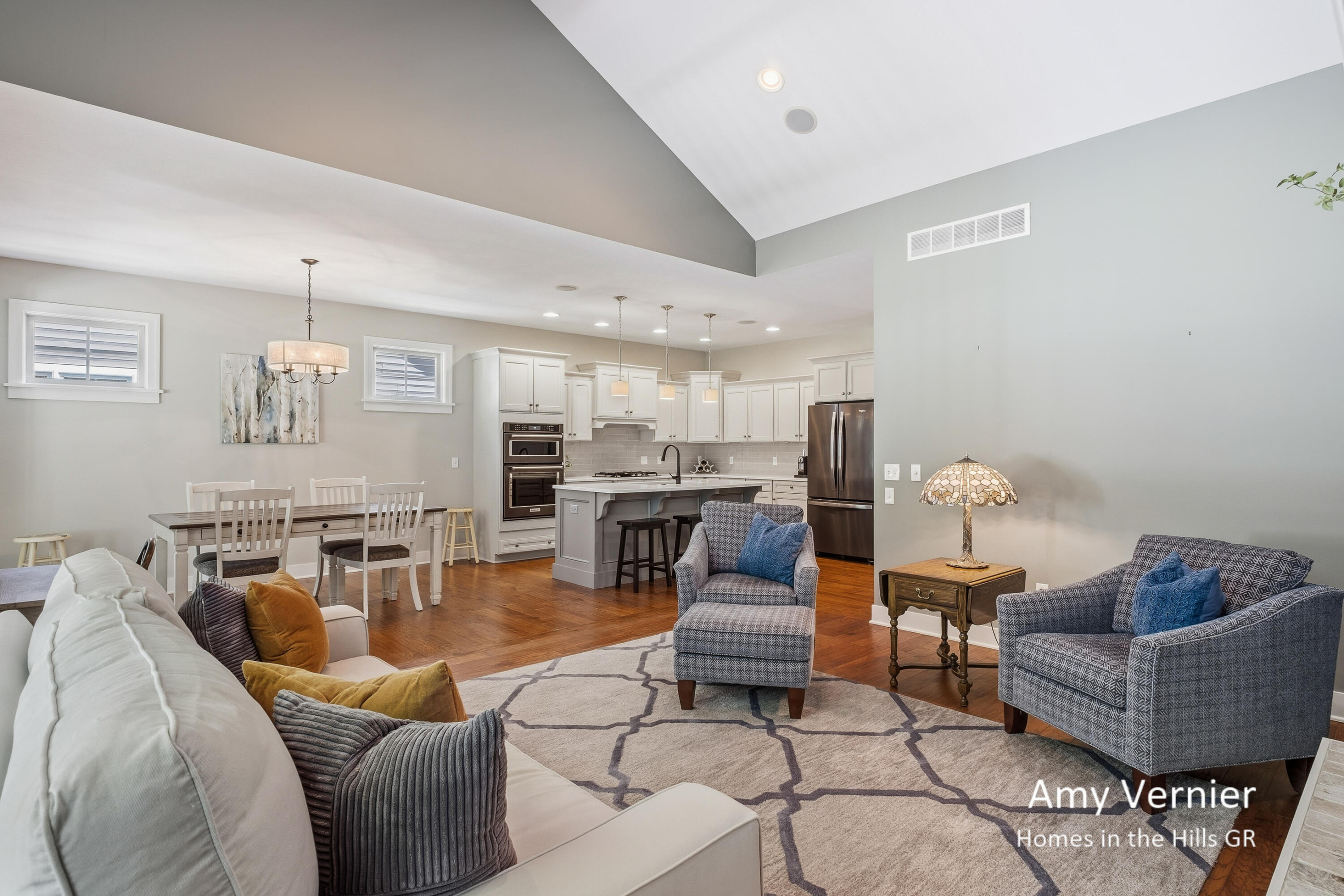4081 E Gables Court NE Grand Rapids MI 49525