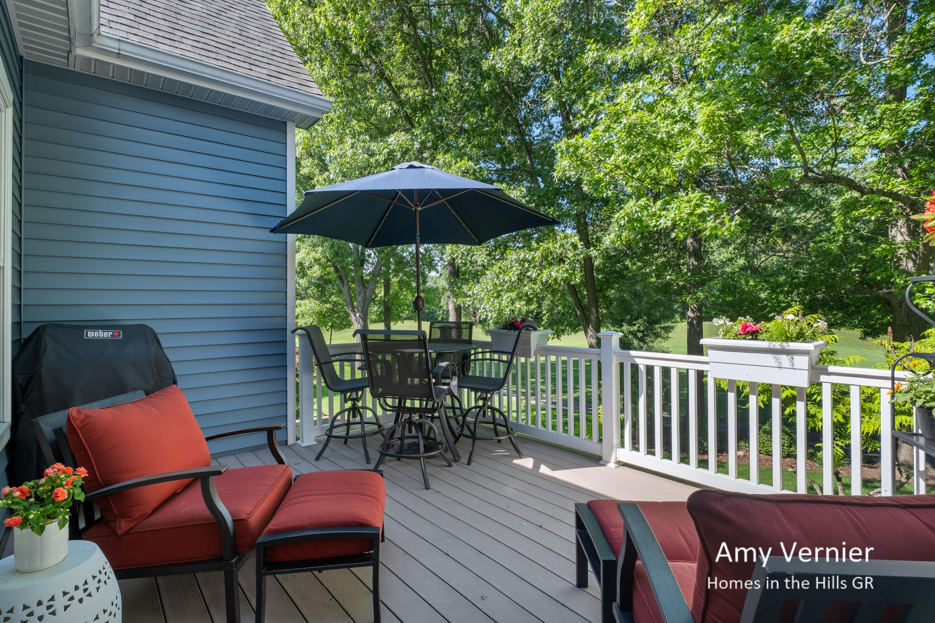 4081 E Gables Court NE Grand Rapids MI 49525