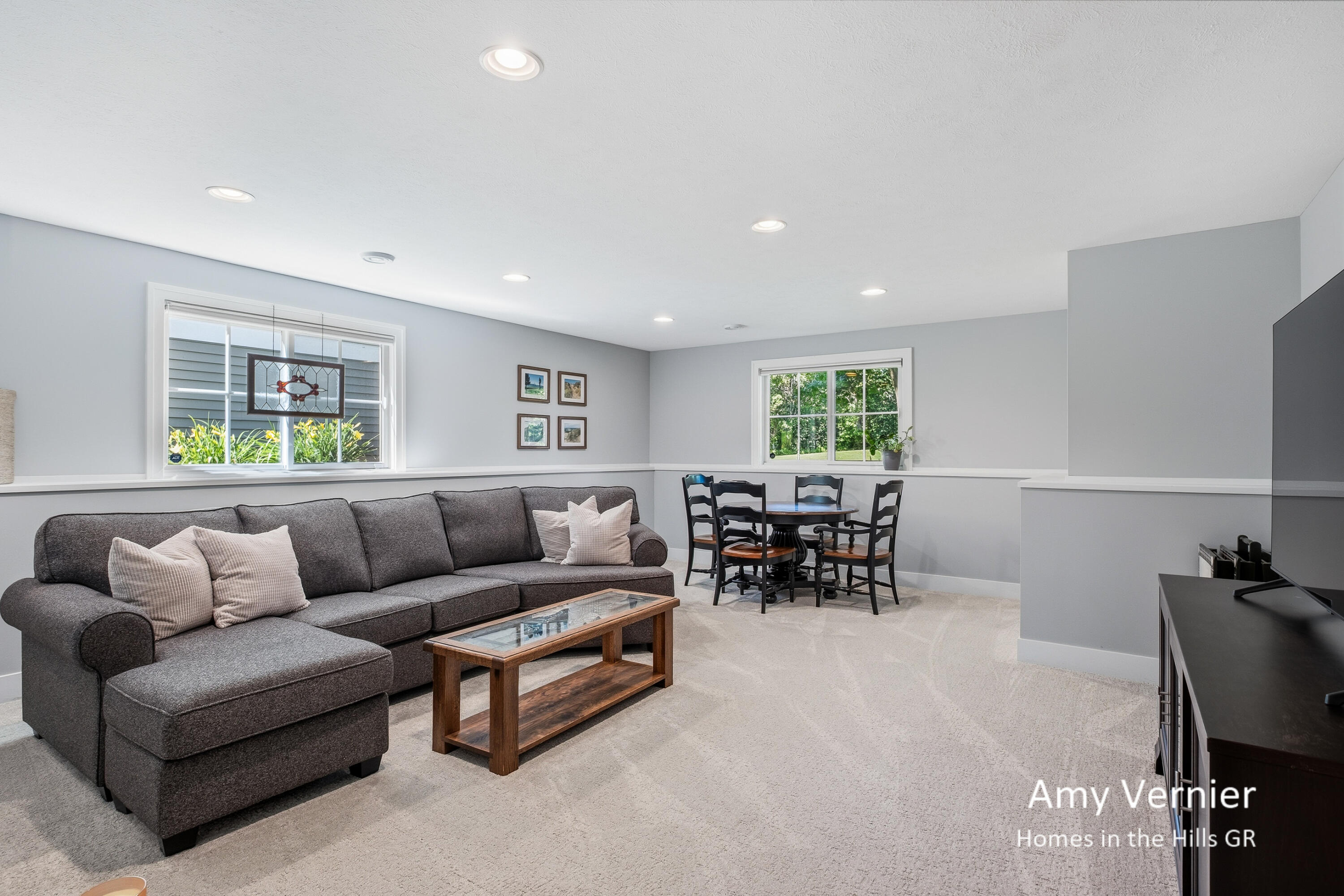 4081 E Gables Court NE Grand Rapids MI 49525