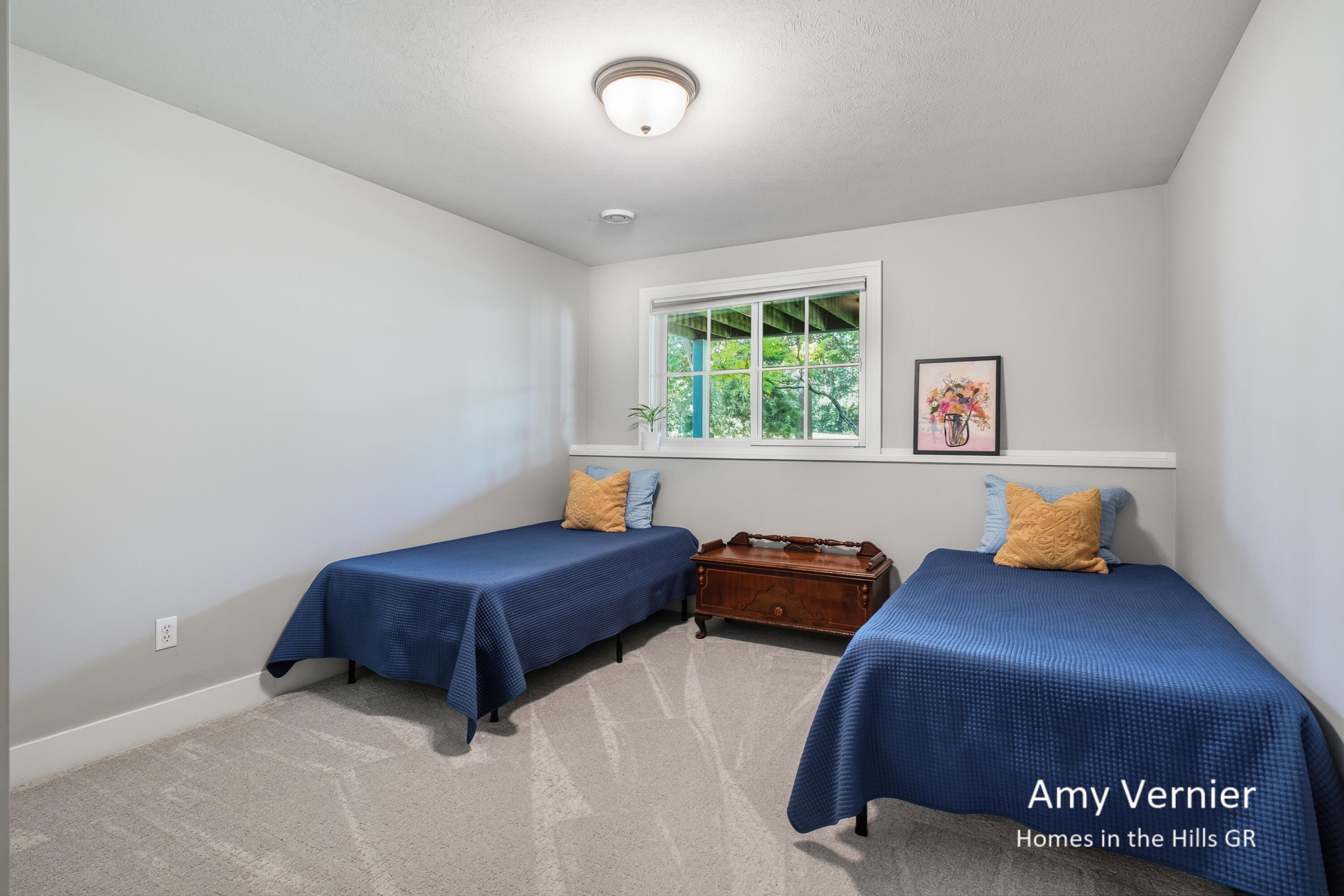 4081 E Gables Court NE Grand Rapids MI 49525