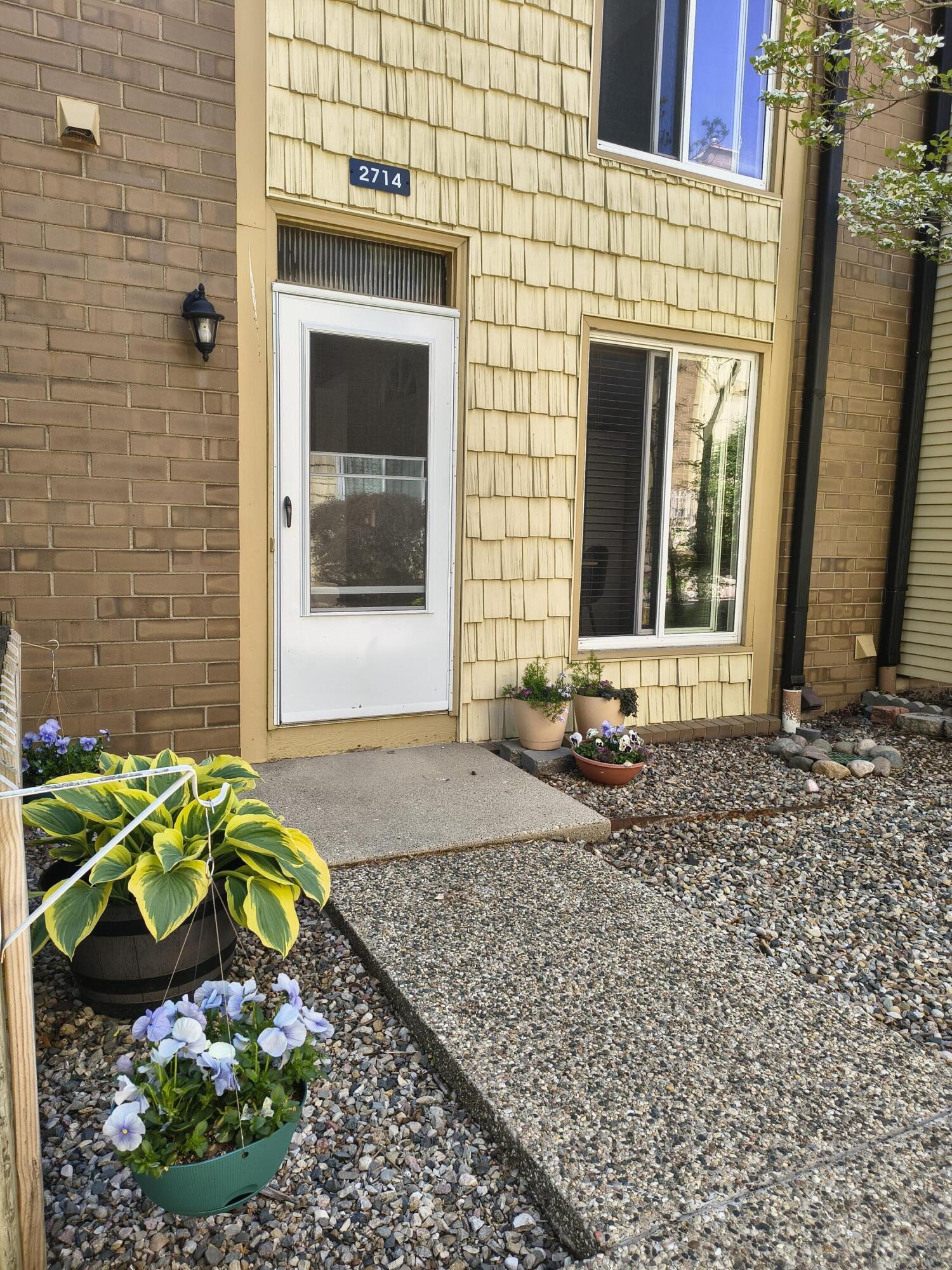 2714 Birchcrest Drive SE Grand Rapids MI 49506