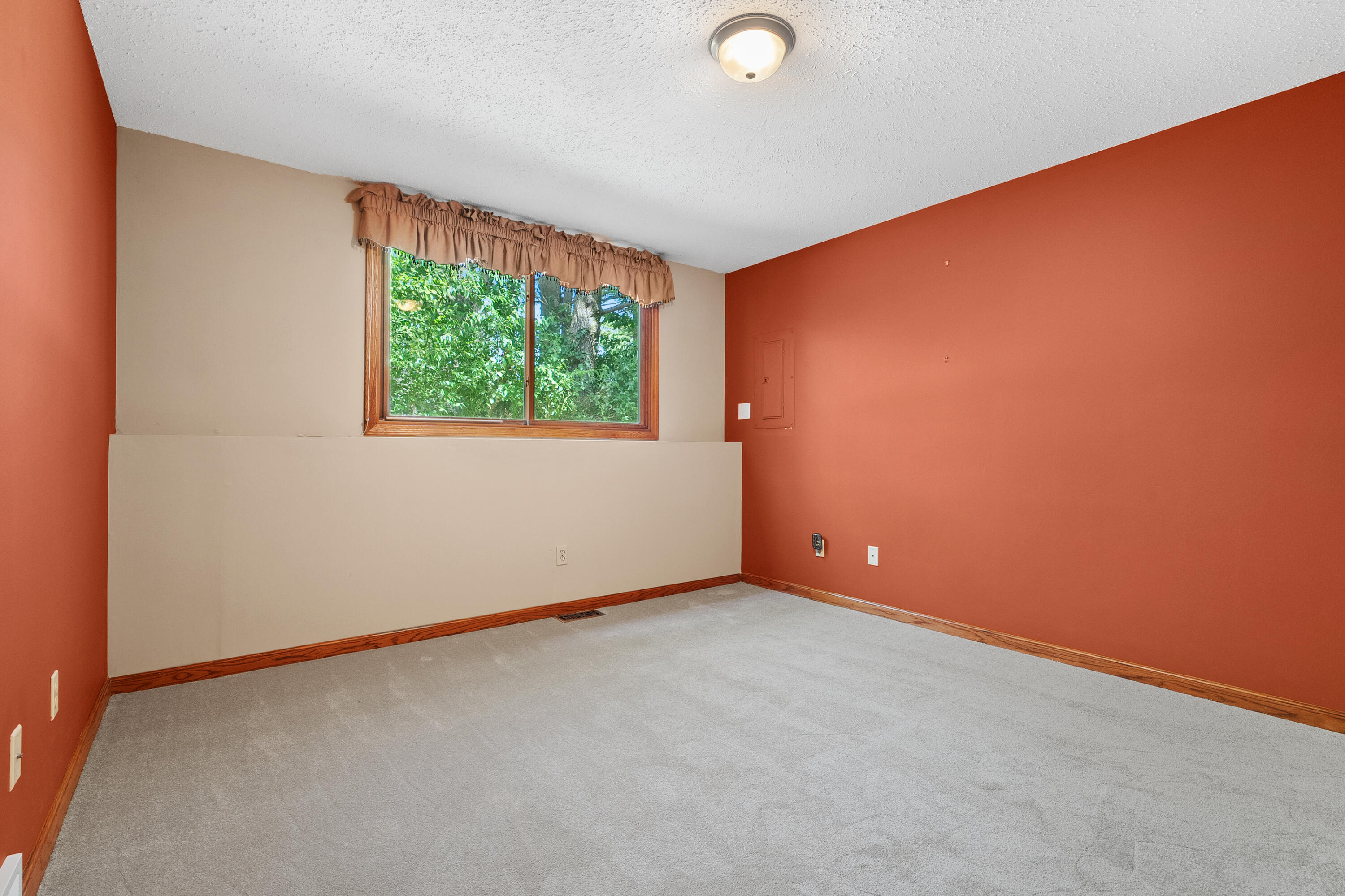 2919 Hunters Place Kalamazoo MI 49048
