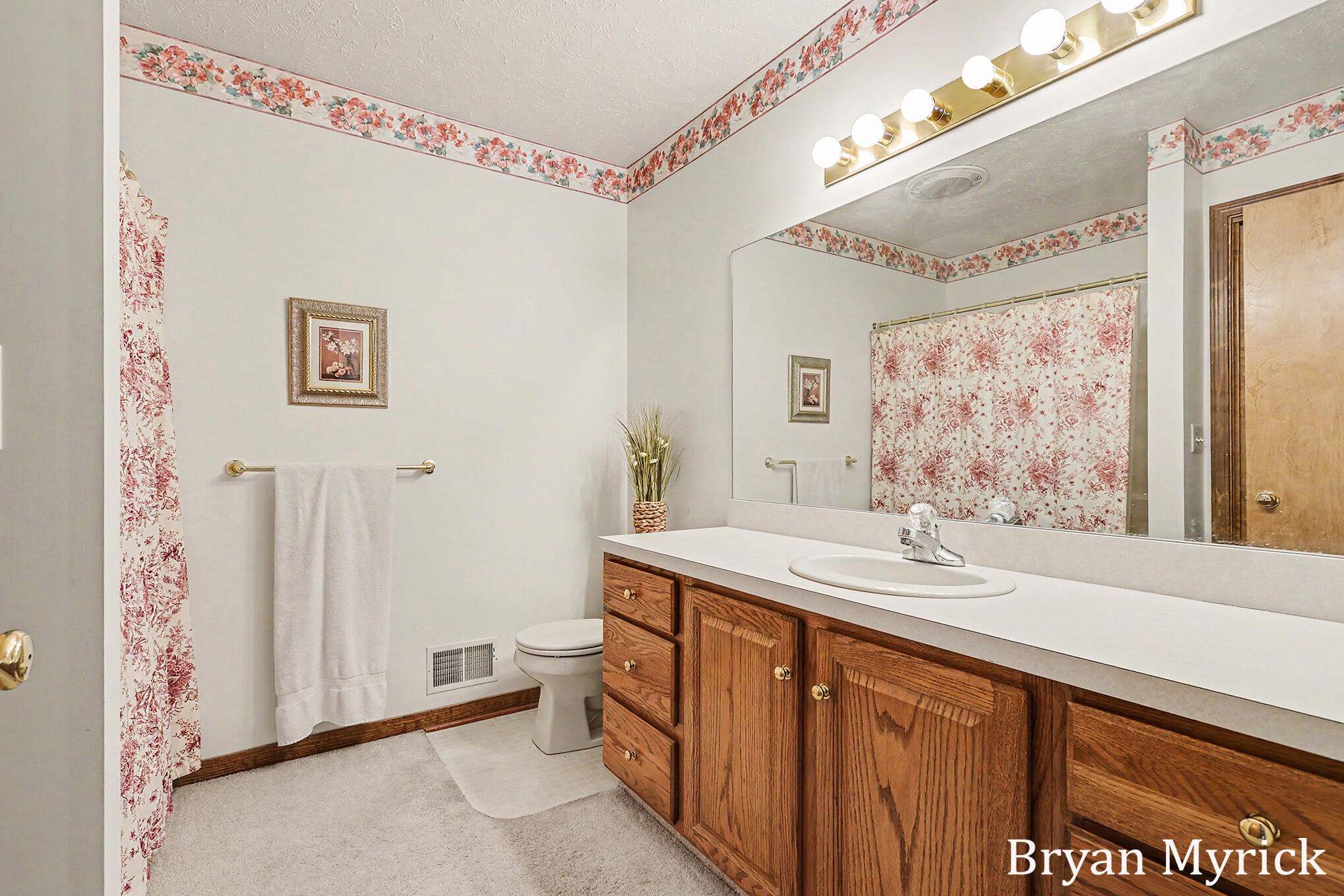 1581 Castlemaine Drive Zeeland MI 49464