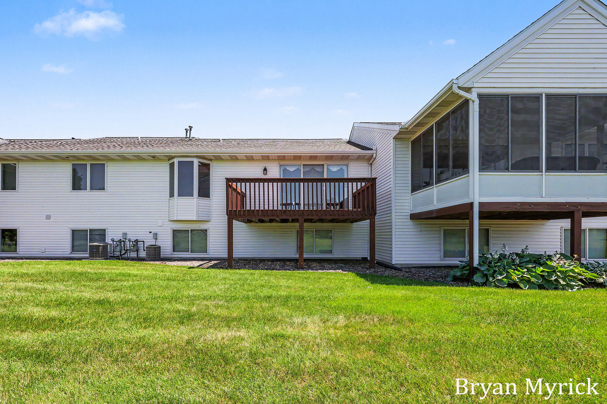 1581 Castlemaine Drive Zeeland MI 49464