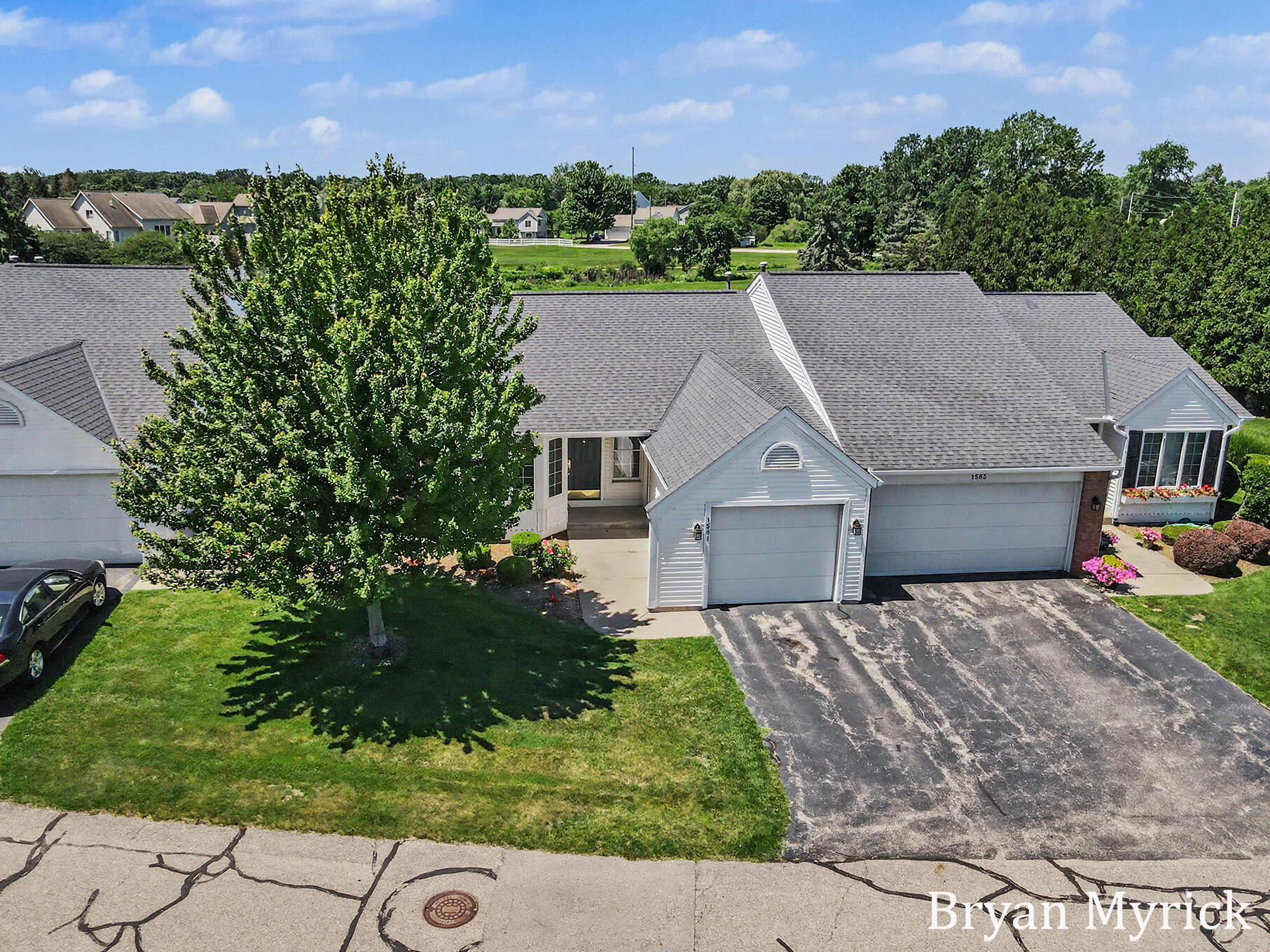 1581 Castlemaine Drive Zeeland MI 49464