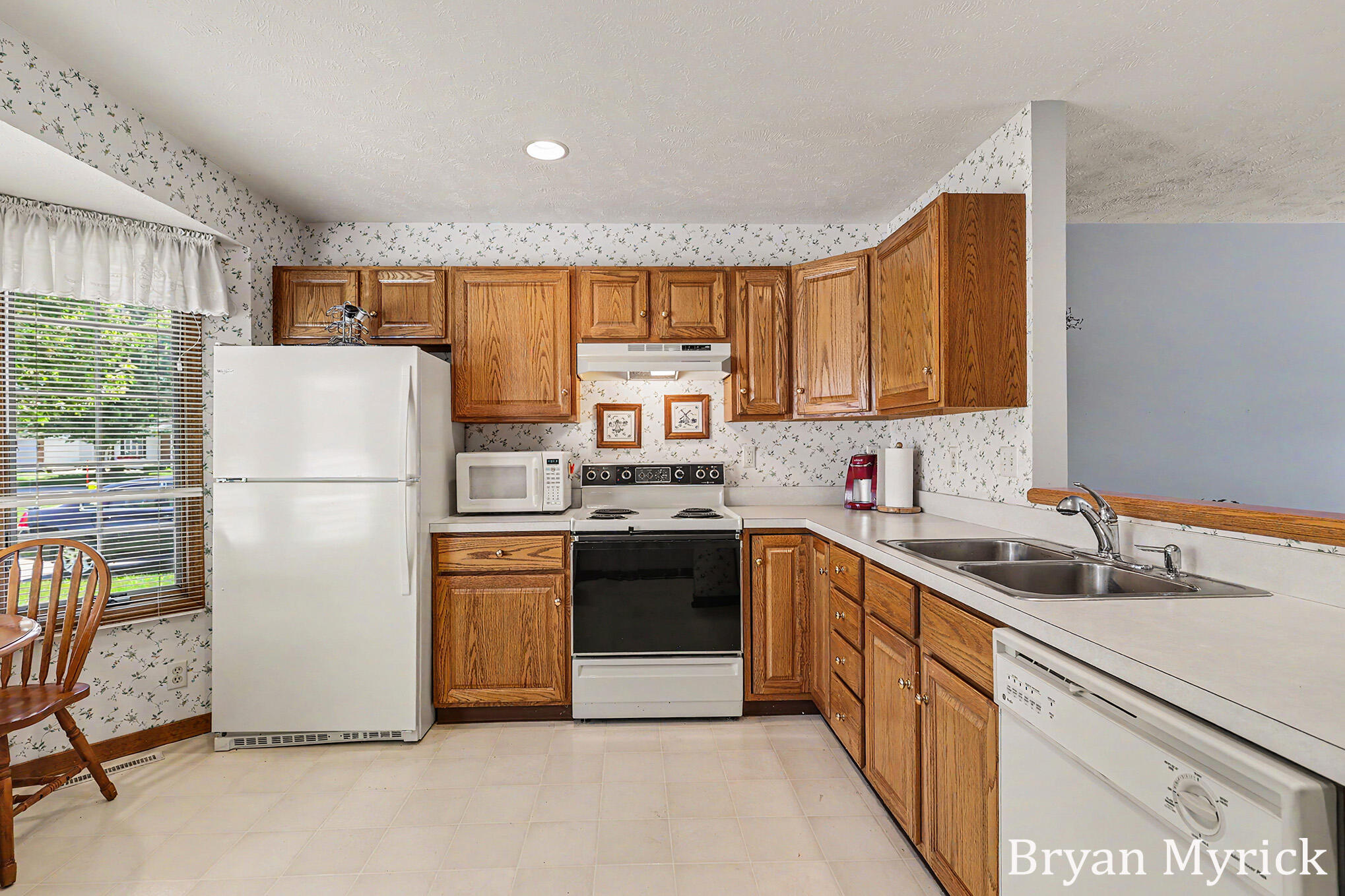 1581 Castlemaine Drive Zeeland MI 49464