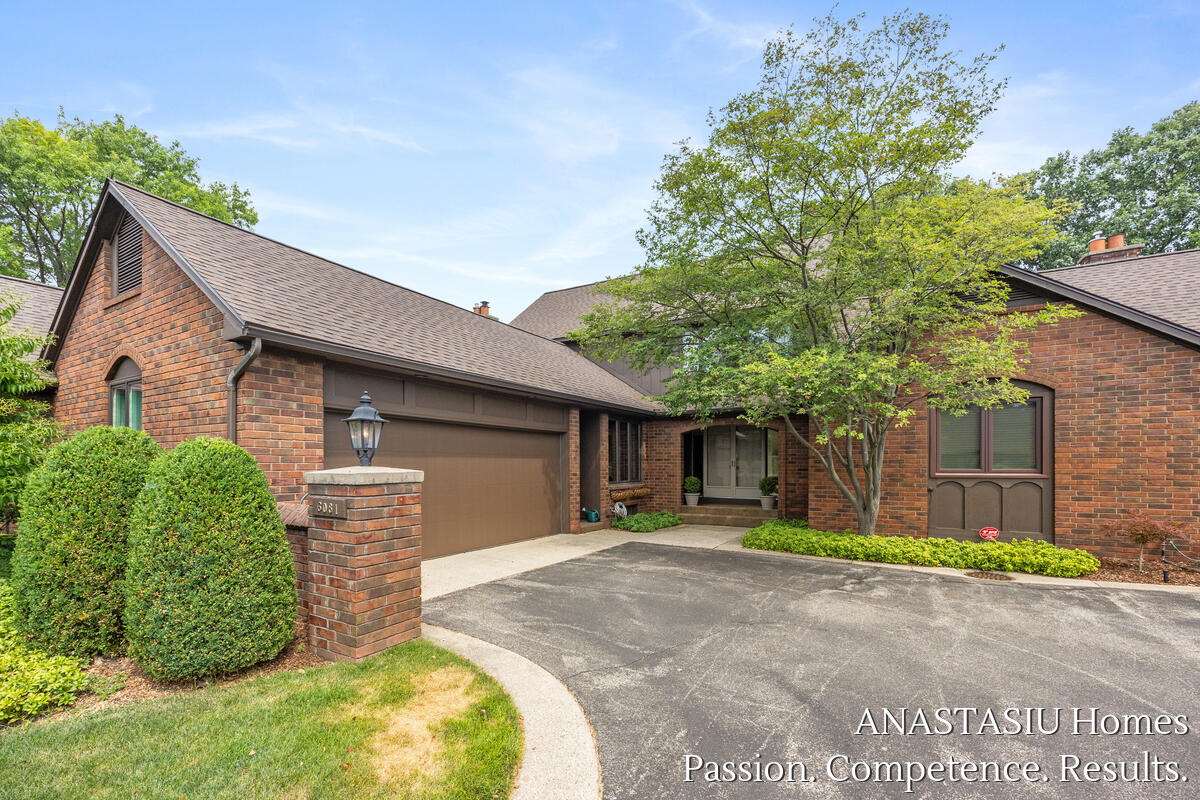 6081 N Gatehouse Drive SE Grand Rapids MI 49546