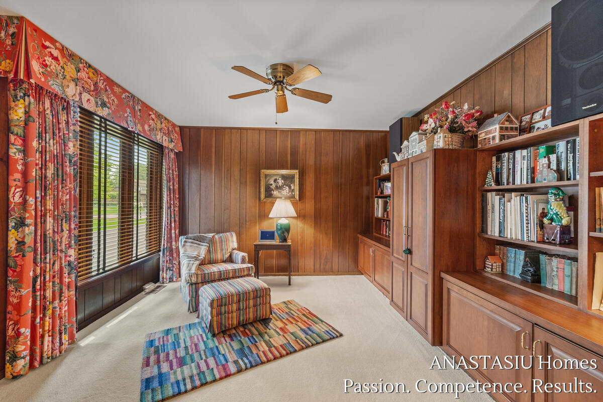 6081 N Gatehouse Drive SE Grand Rapids MI 49546