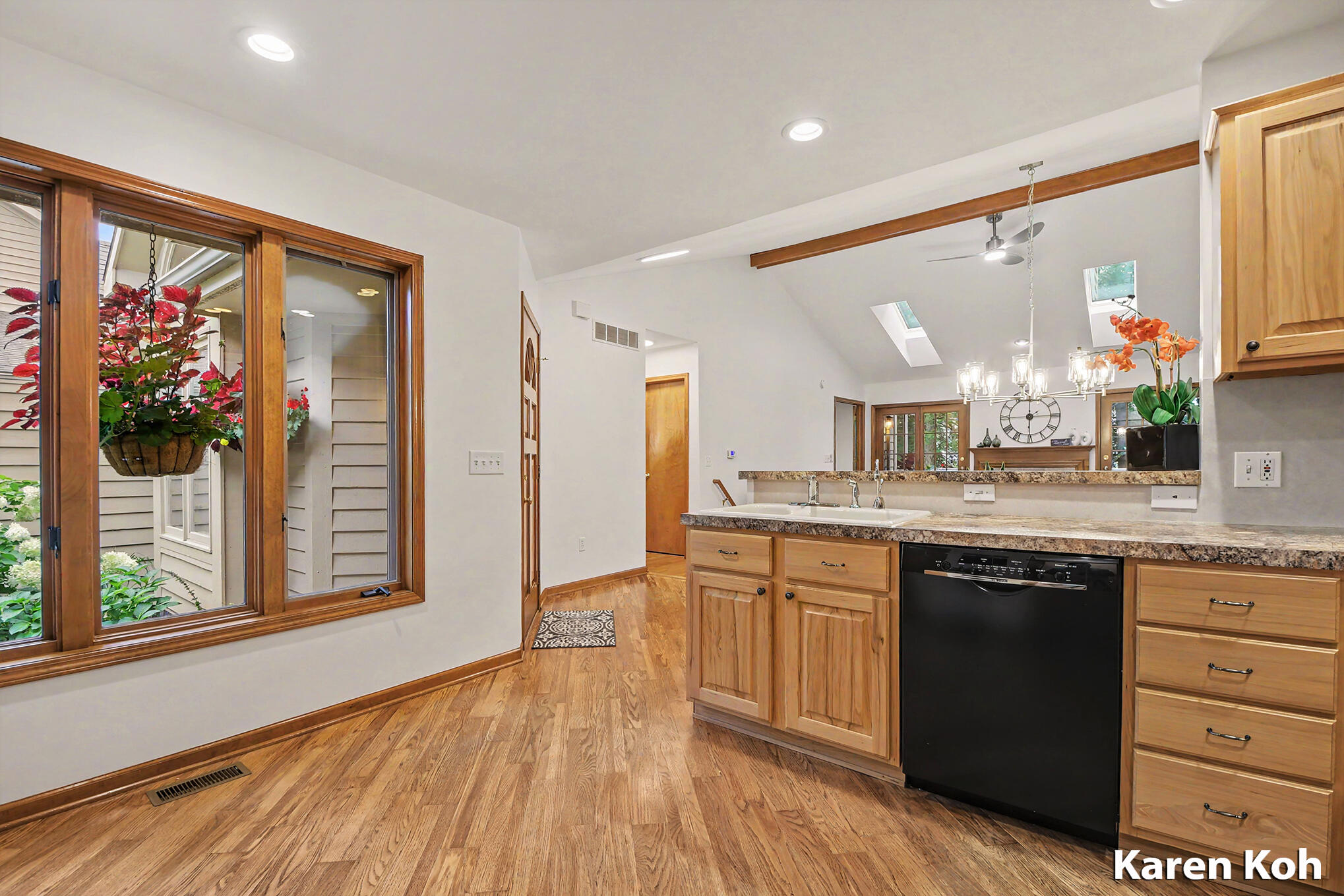 1834 Cross Bend Street NE Grand Rapids MI 49505
