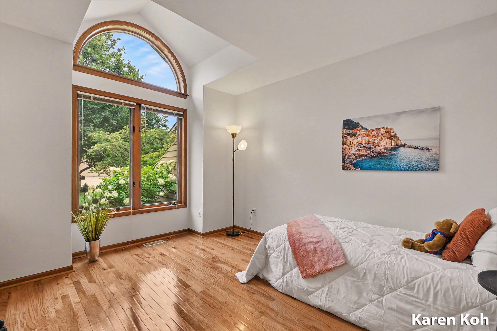 1834 Cross Bend Street NE Grand Rapids MI 49505