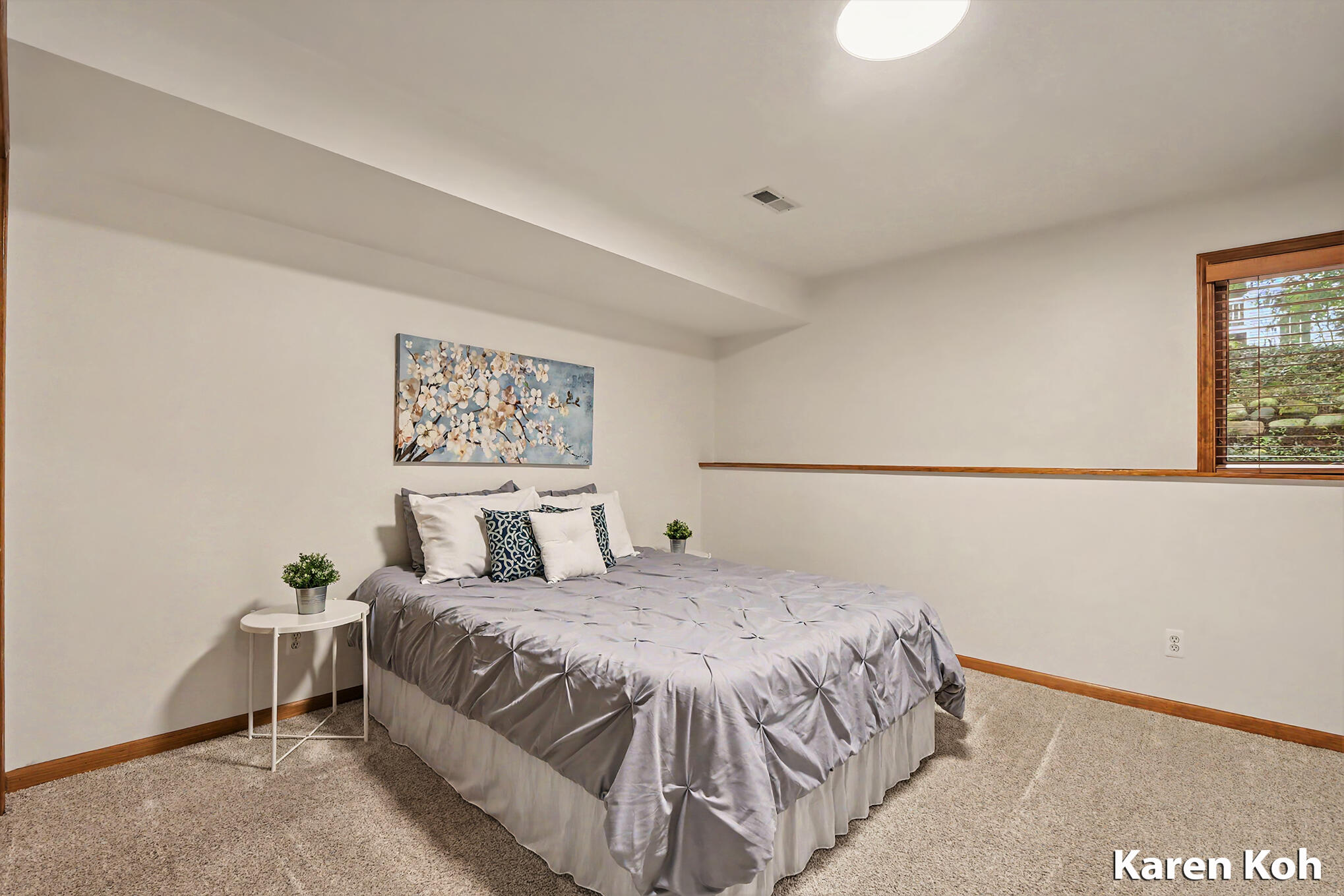 1834 Cross Bend Street NE Grand Rapids MI 49505