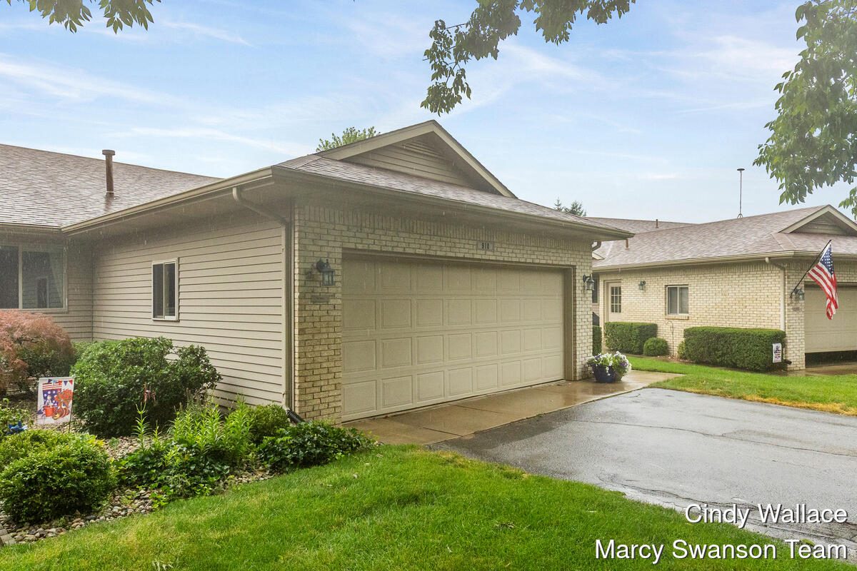 910 Amber View Drive SW Byron Center MI 49315