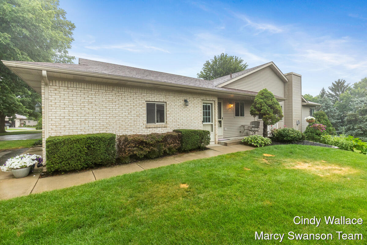 910 Amber View Drive SW Byron Center MI 49315