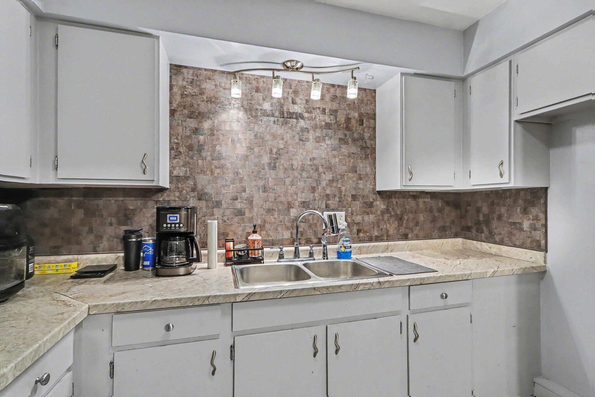 626 Lynn Avenue Kalamazoo MI 49008