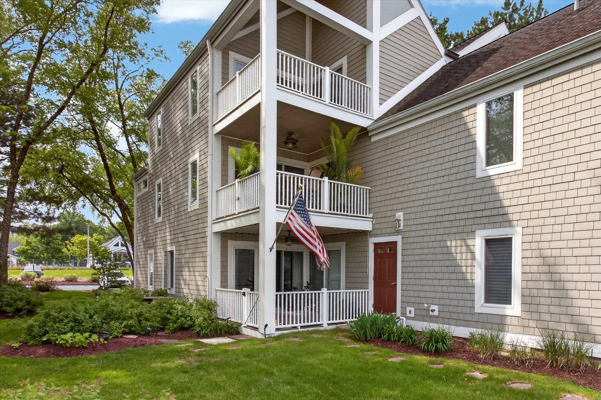 320 Oselka Drive New Buffalo MI 49117