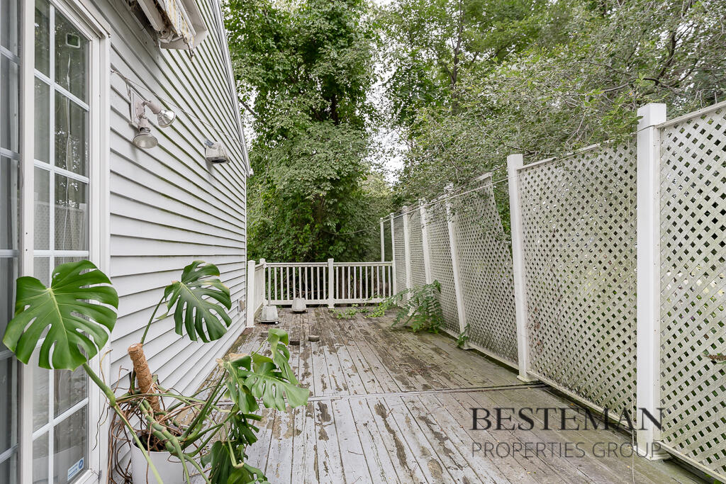 1537 Beechwood Court Grand Haven MI 49417