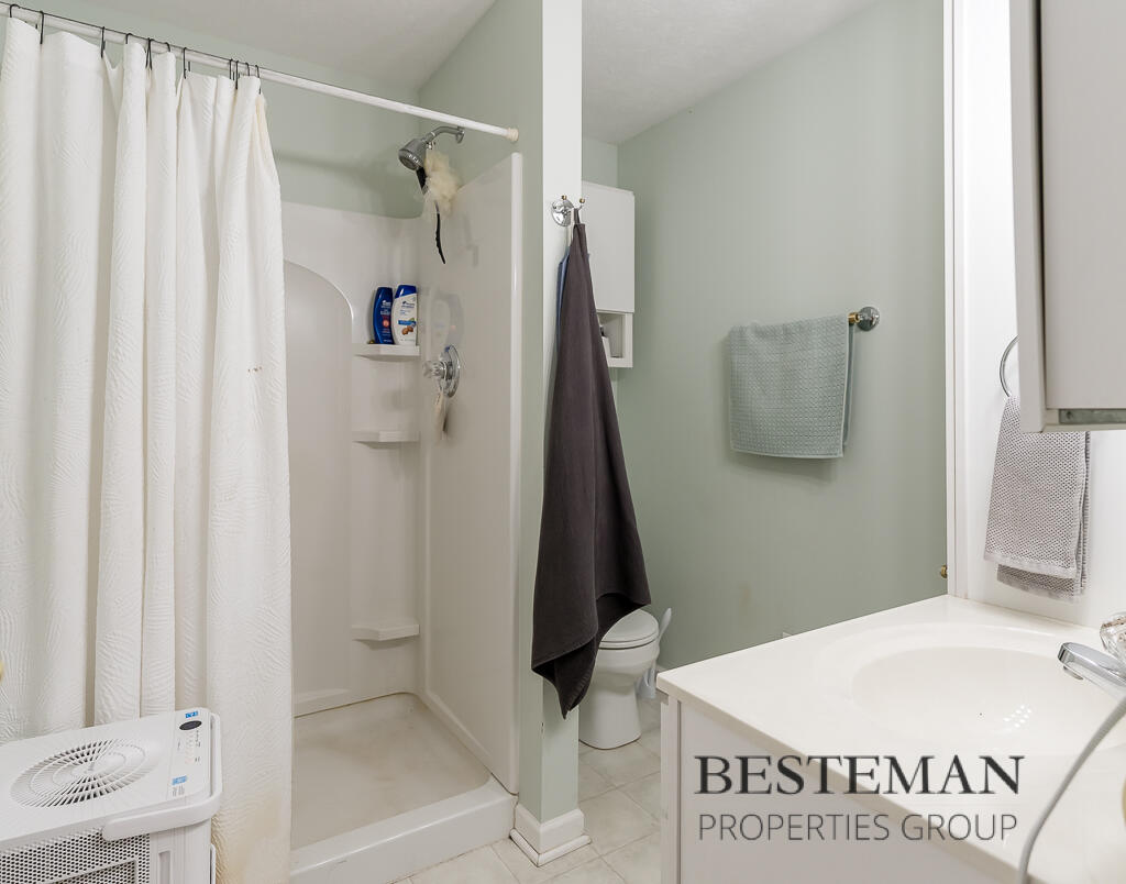 1537 Beechwood Court Grand Haven MI 49417