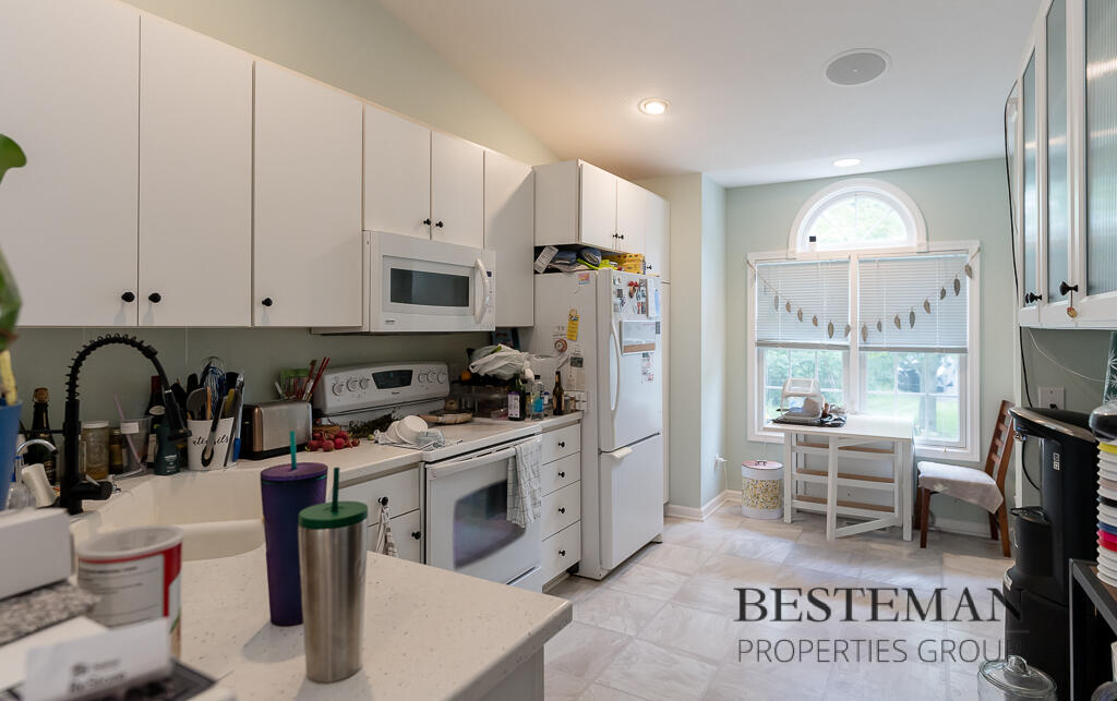 1537 Beechwood Court Grand Haven MI 49417