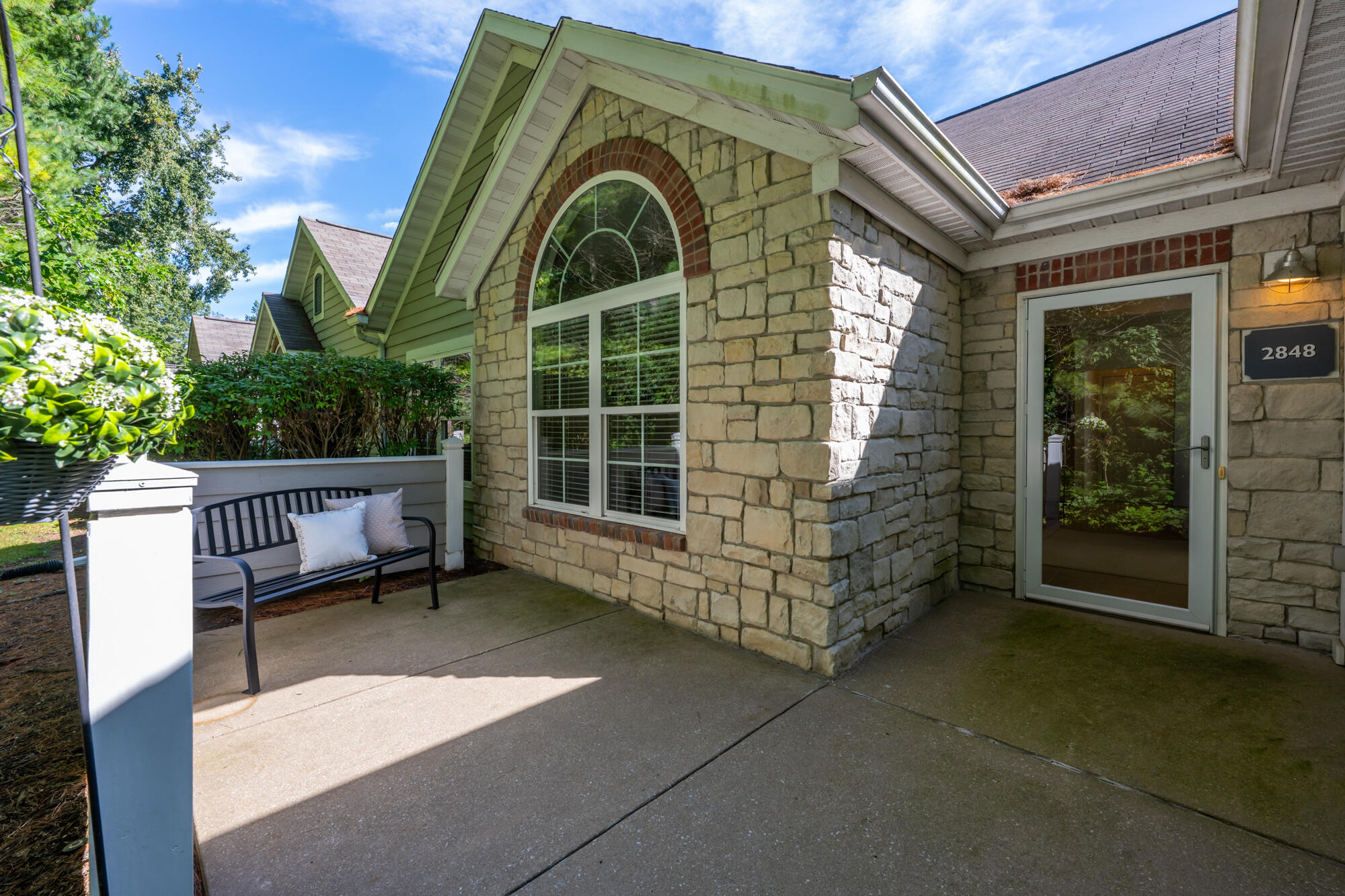 2848 Villa Lane Benton Harbor MI 49022