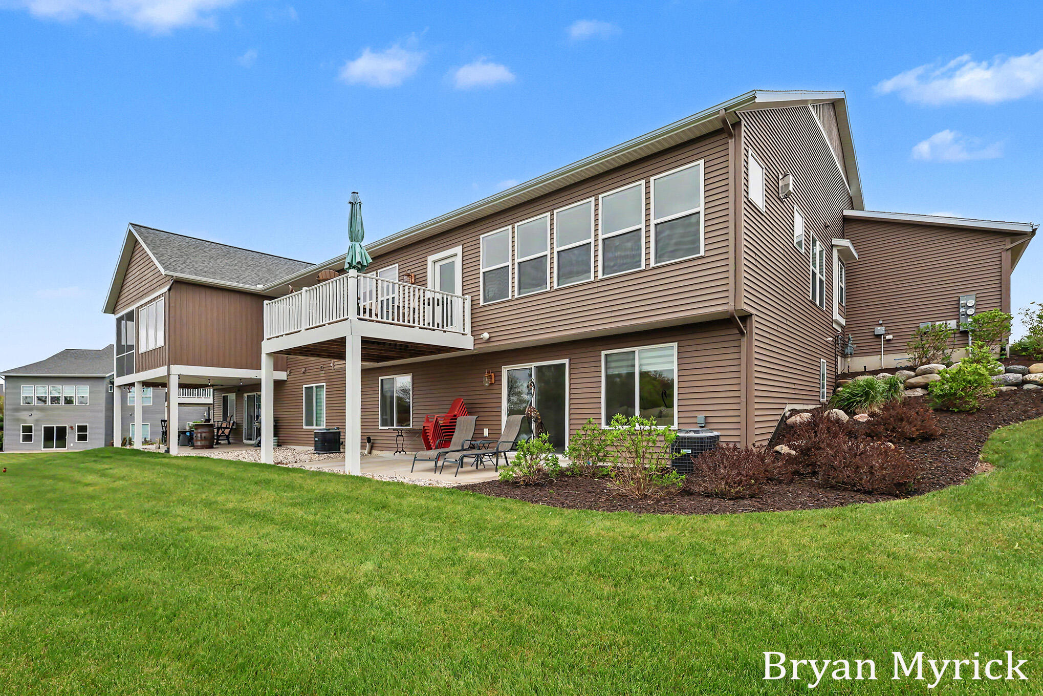 4726 West Wind Drive Holland MI 49423