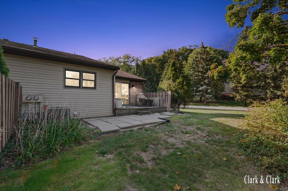 2630 Chatham Woods Drive SE Grand Rapids MI 49546