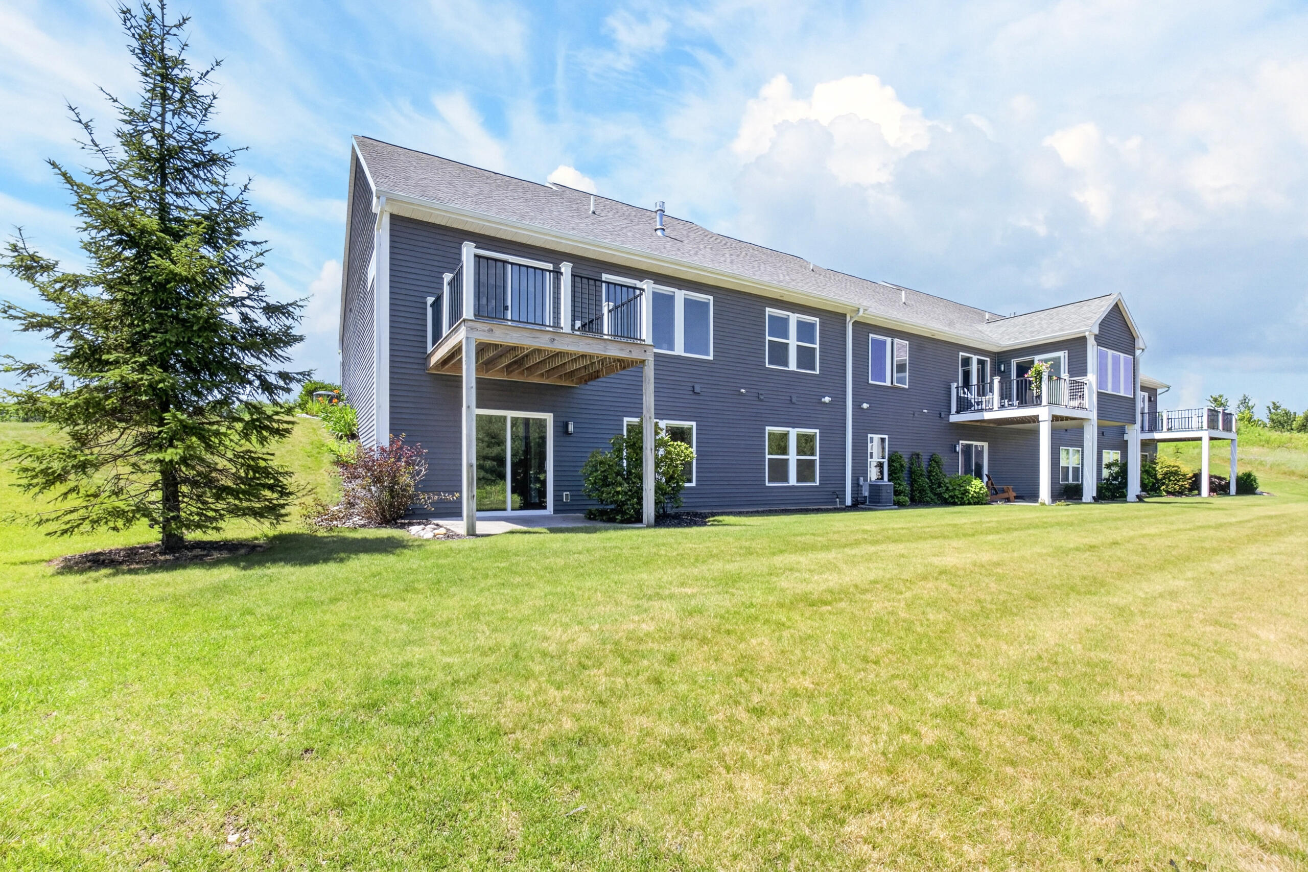 3848 Wetherington Pointe Kalamazoo MI 49006