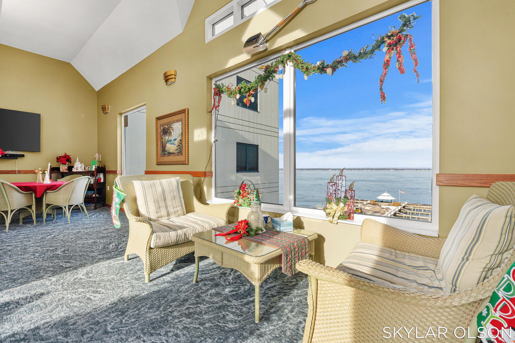 2964 Lakeshore Drive Muskegon MI 49441