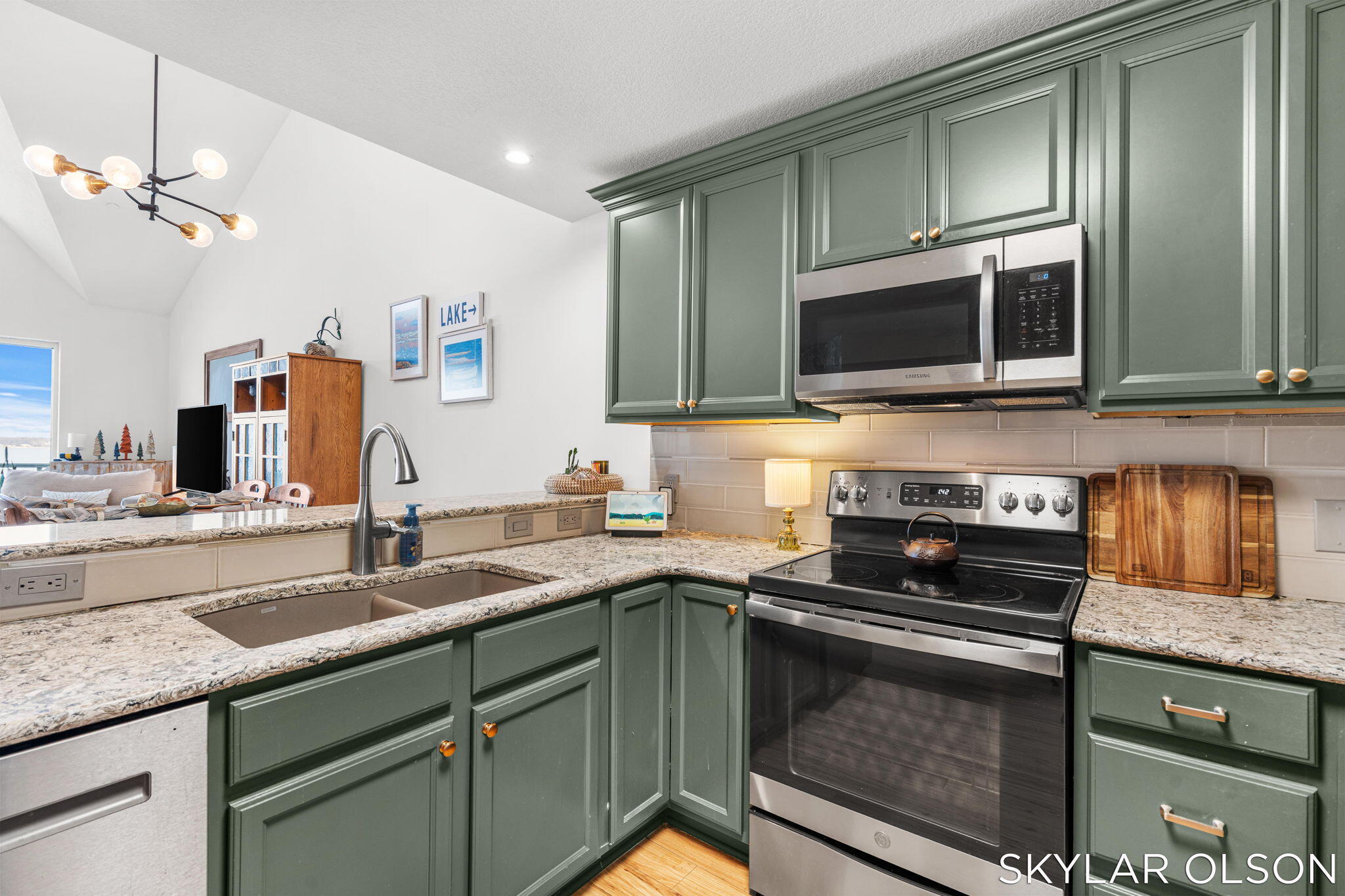 2964 Lakeshore Drive Muskegon MI 49441