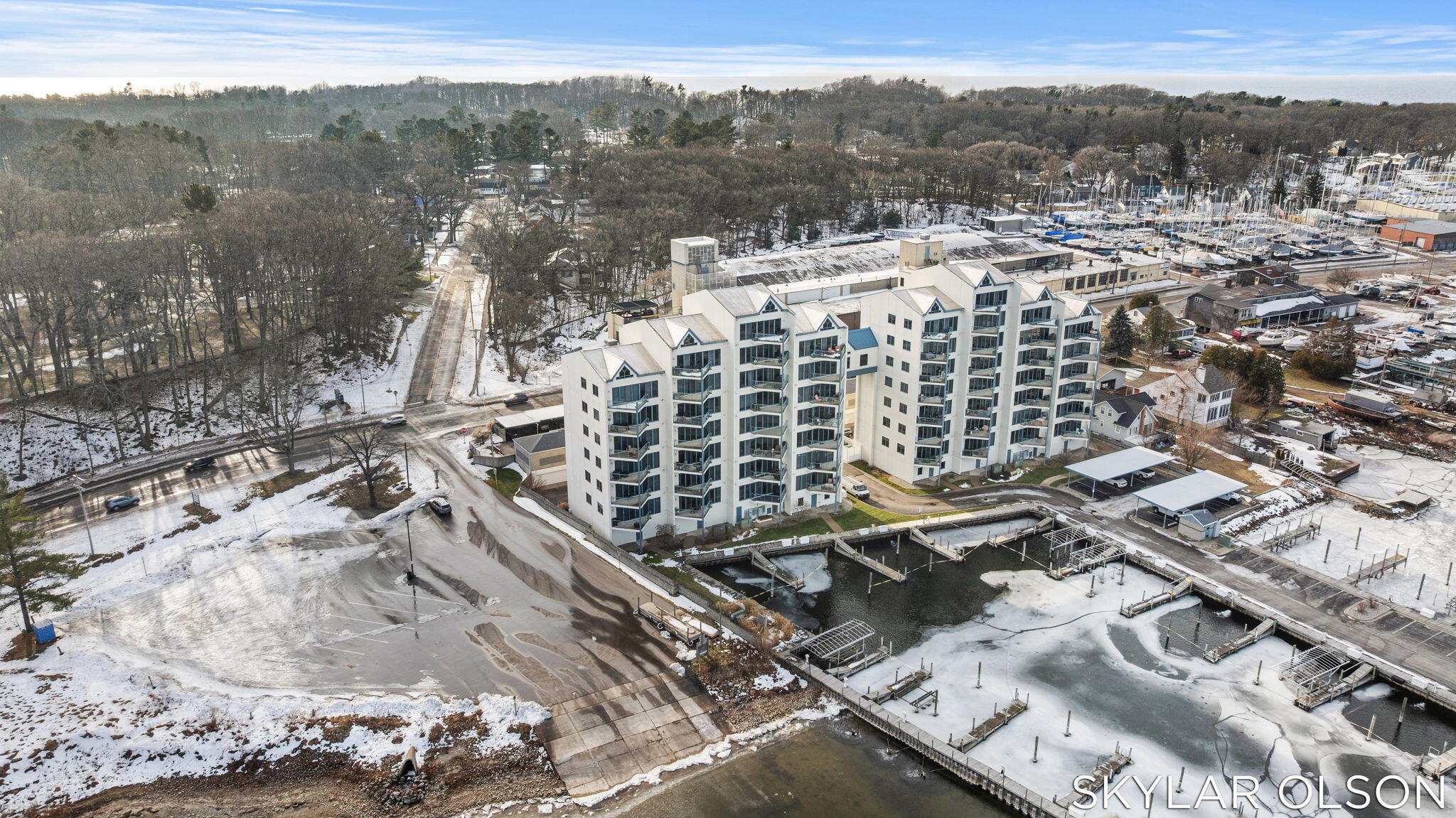 2964 Lakeshore Drive Muskegon MI 49441