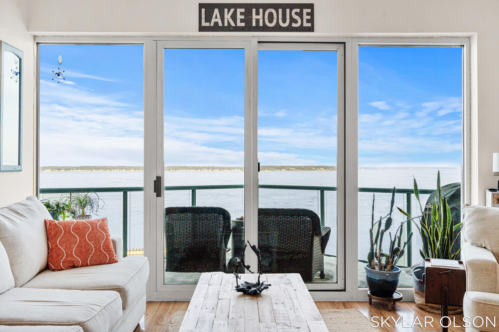2964 Lakeshore Drive Muskegon MI 49441