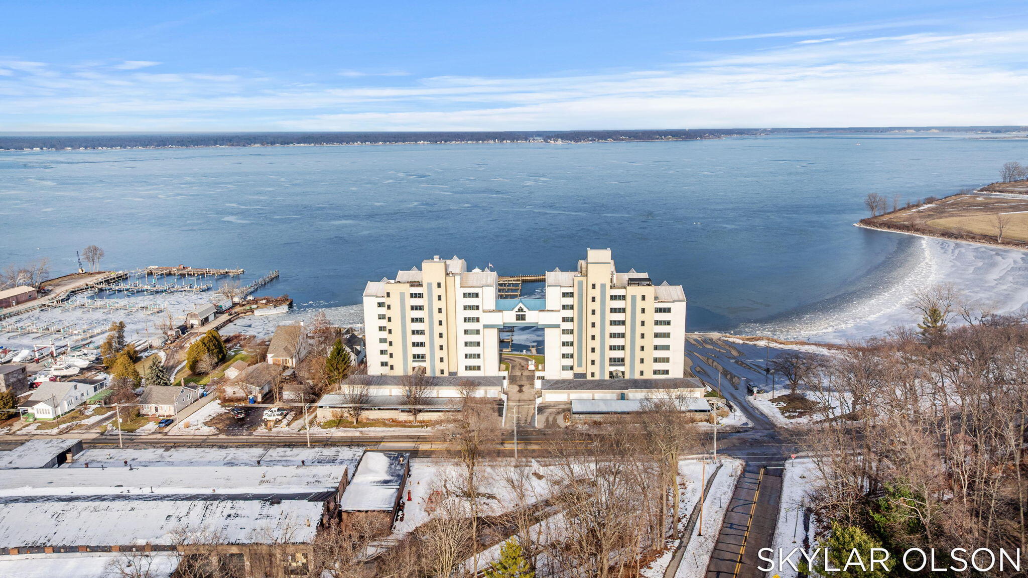 2964 Lakeshore Drive Muskegon MI 49441