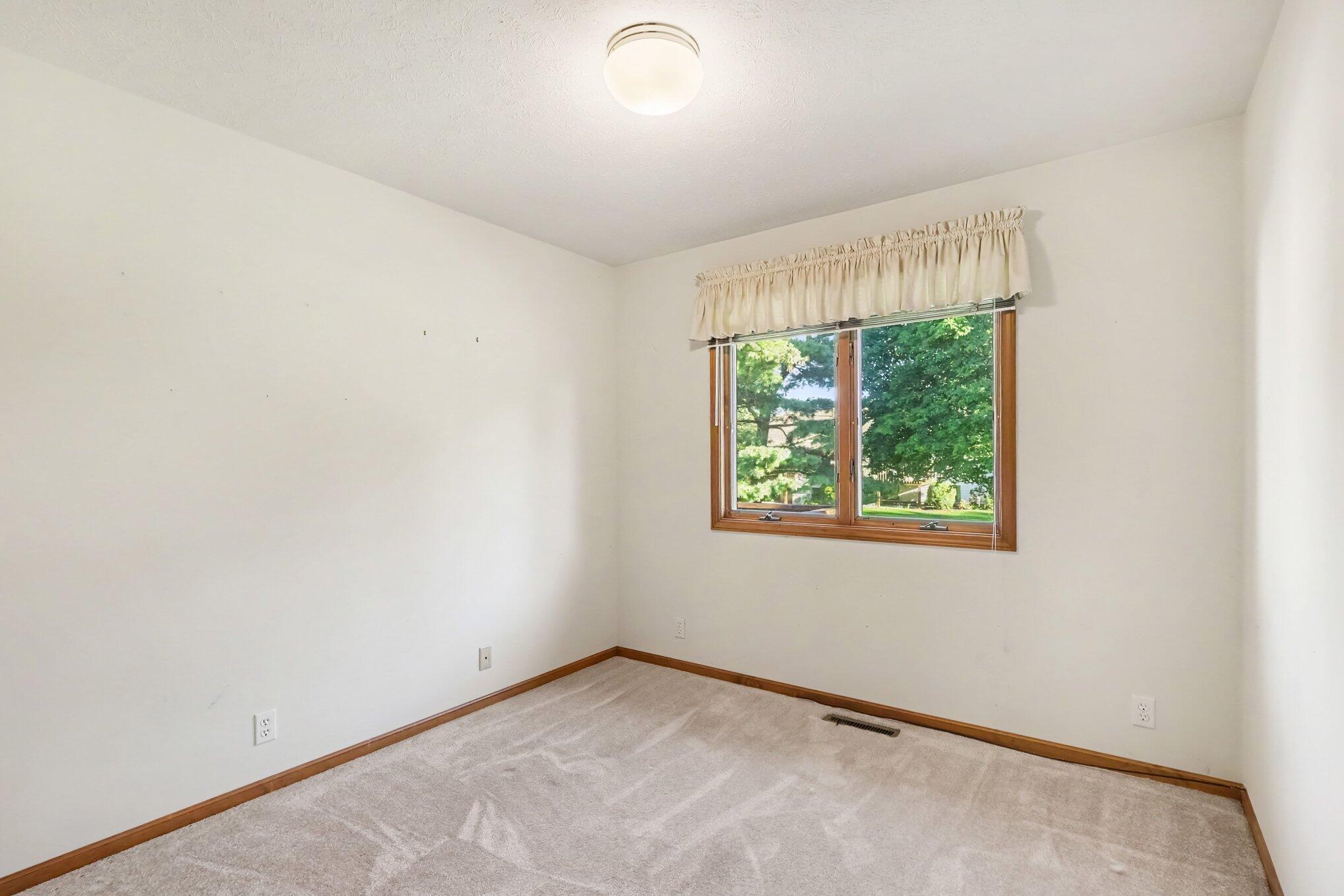 901 Creekridge Drive Holland MI 49423