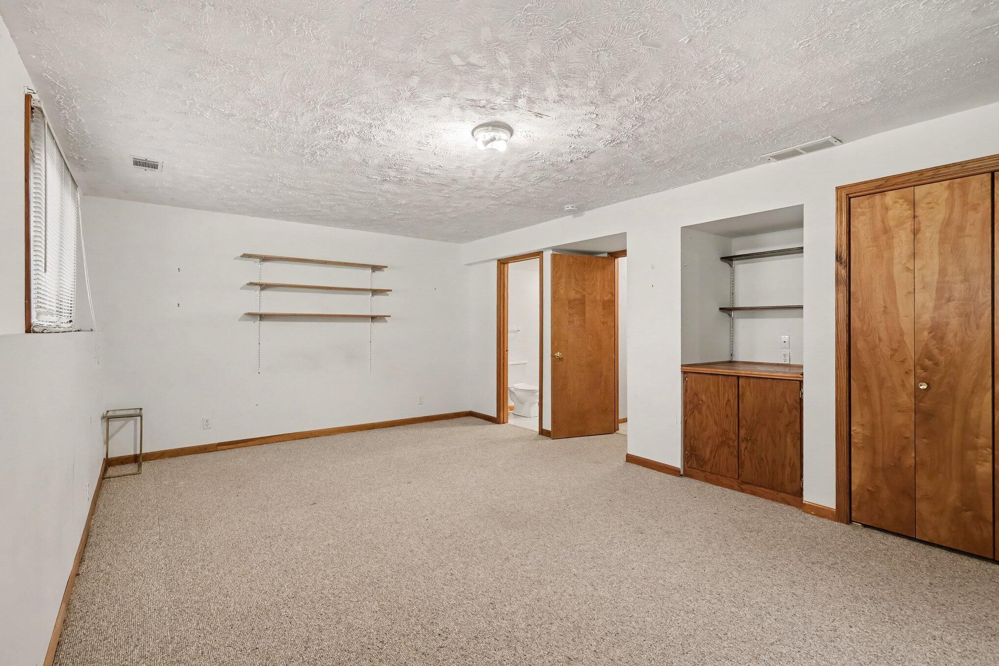 901 Creekridge Drive Holland MI 49423