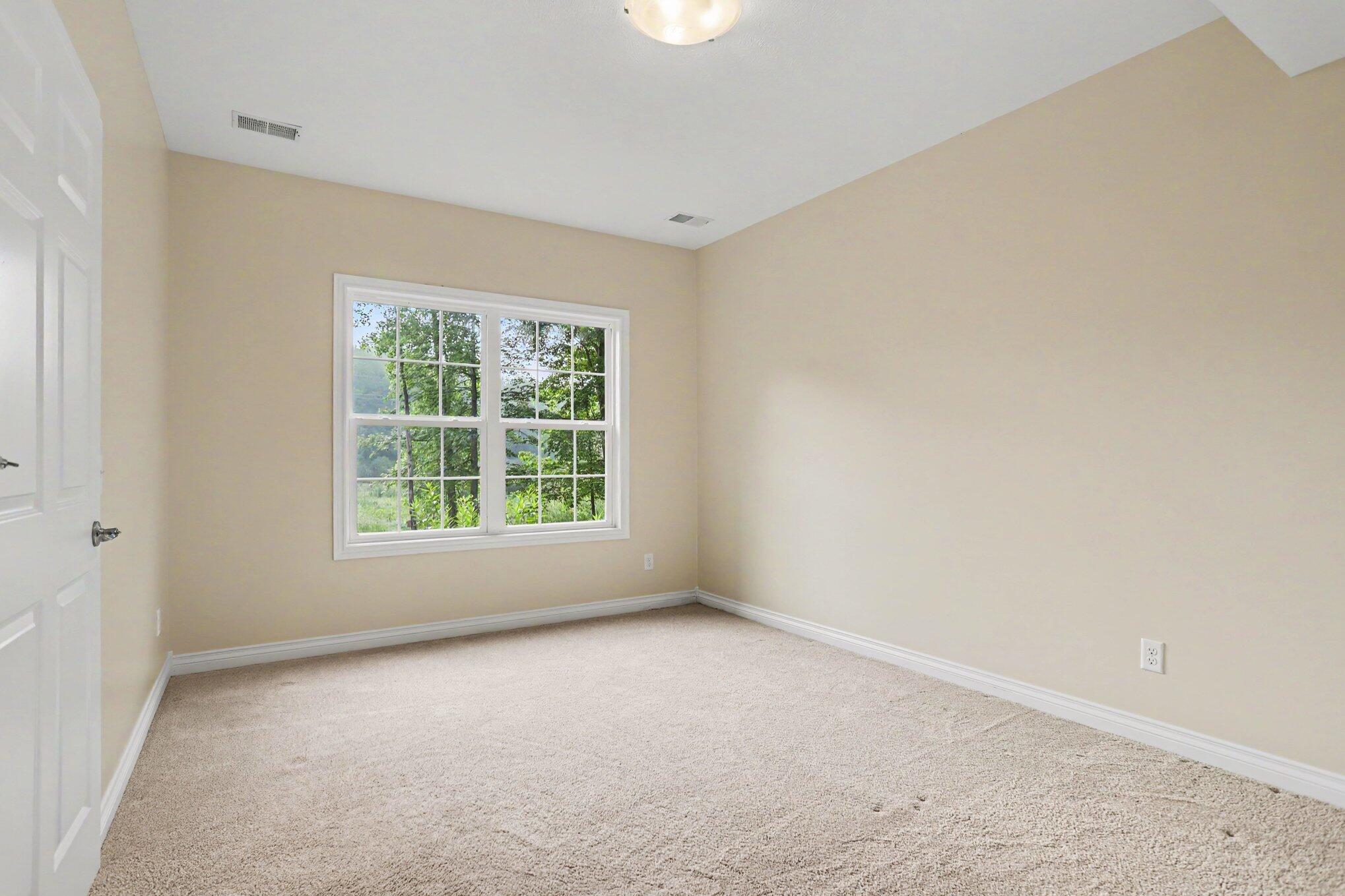 6945 Hunters Creek Kalamazoo MI 49048