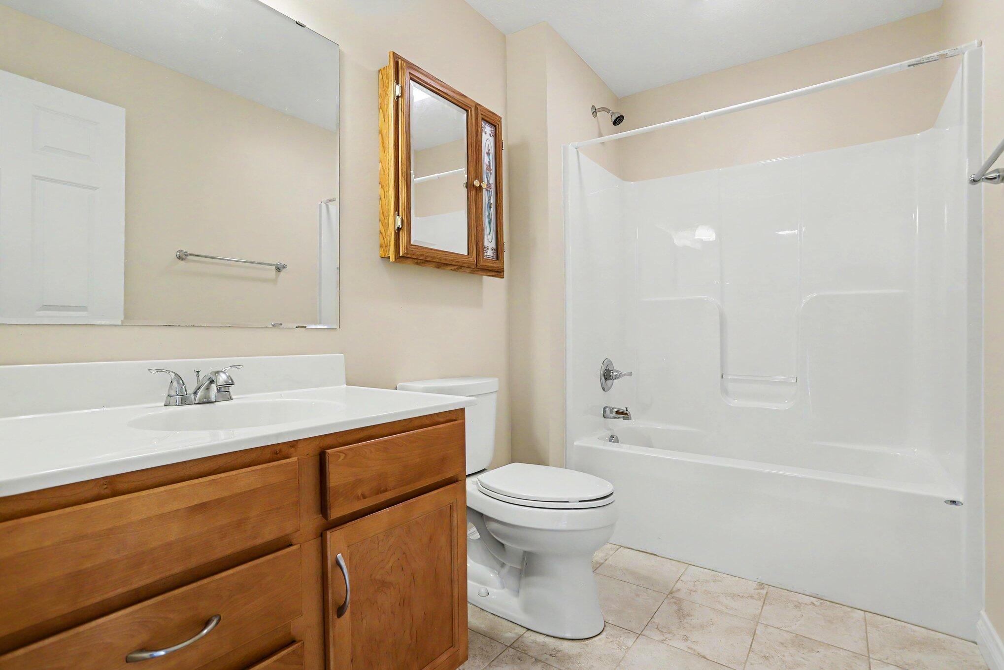 6945 Hunters Creek Kalamazoo MI 49048