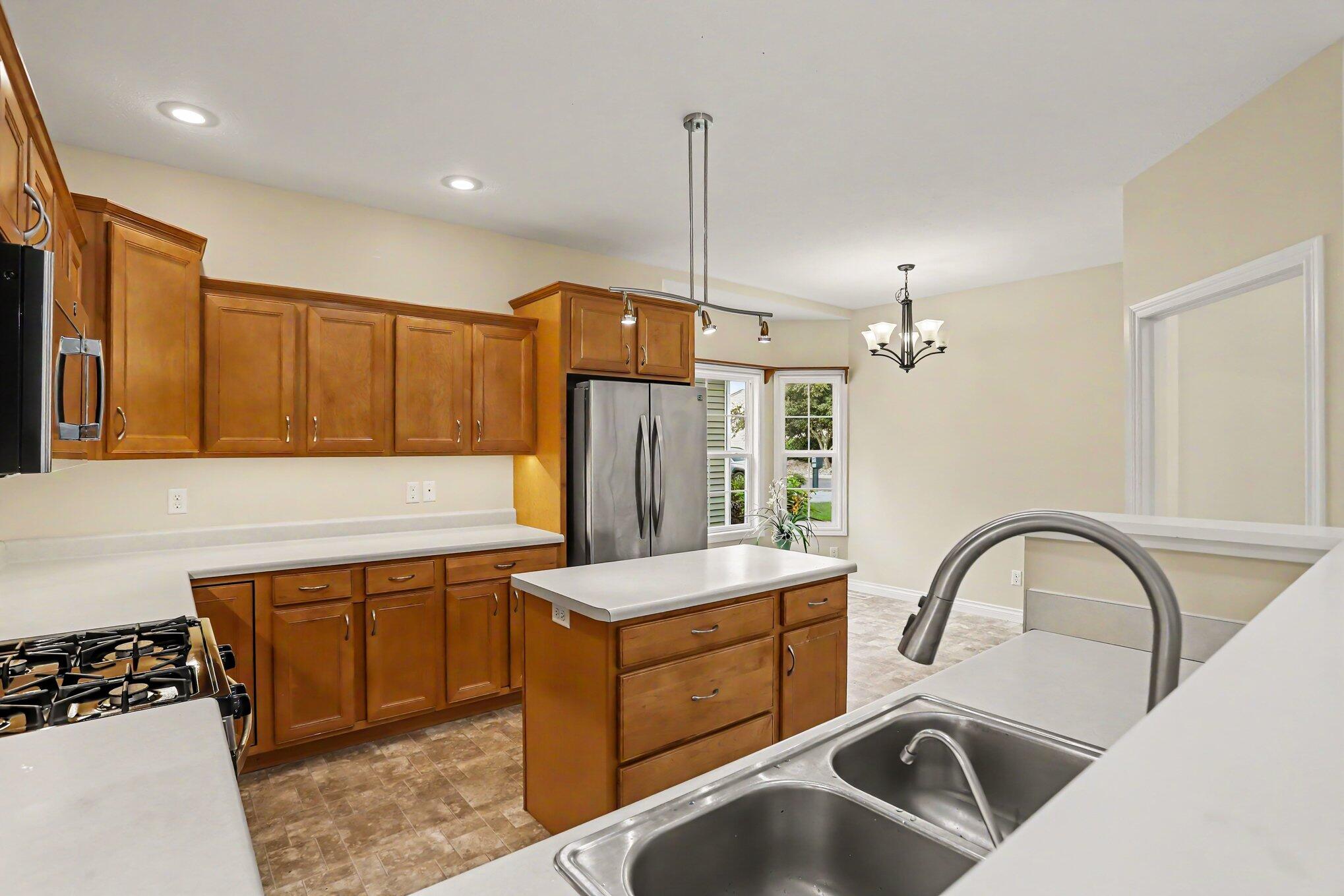 6945 Hunters Creek Kalamazoo MI 49048