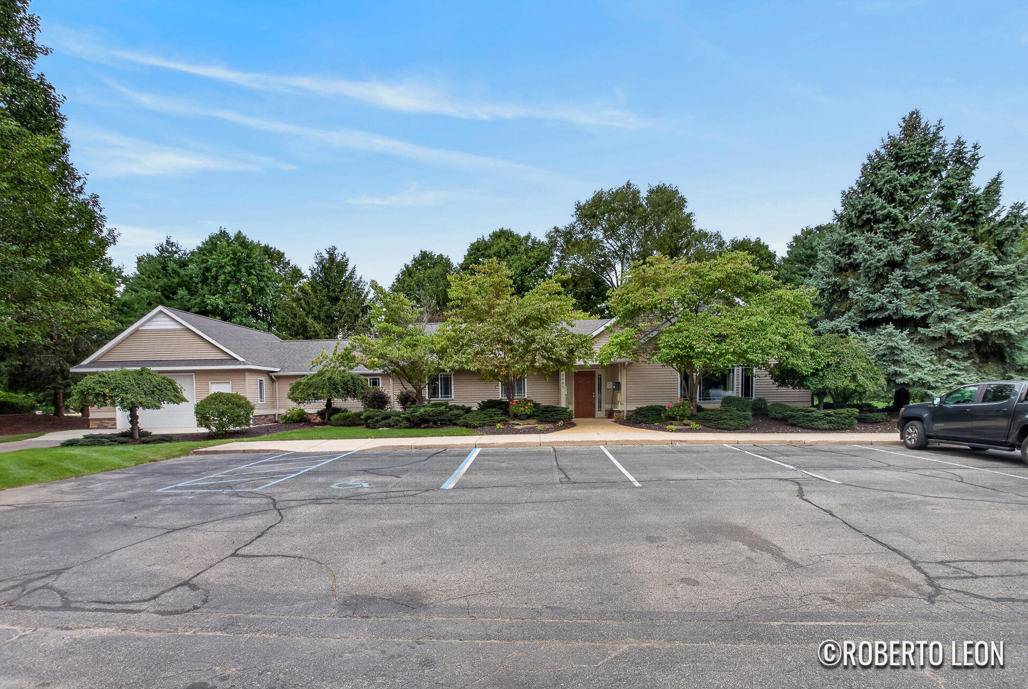 7520 Crooked Creek Drive SW Byron Center MI 49315
