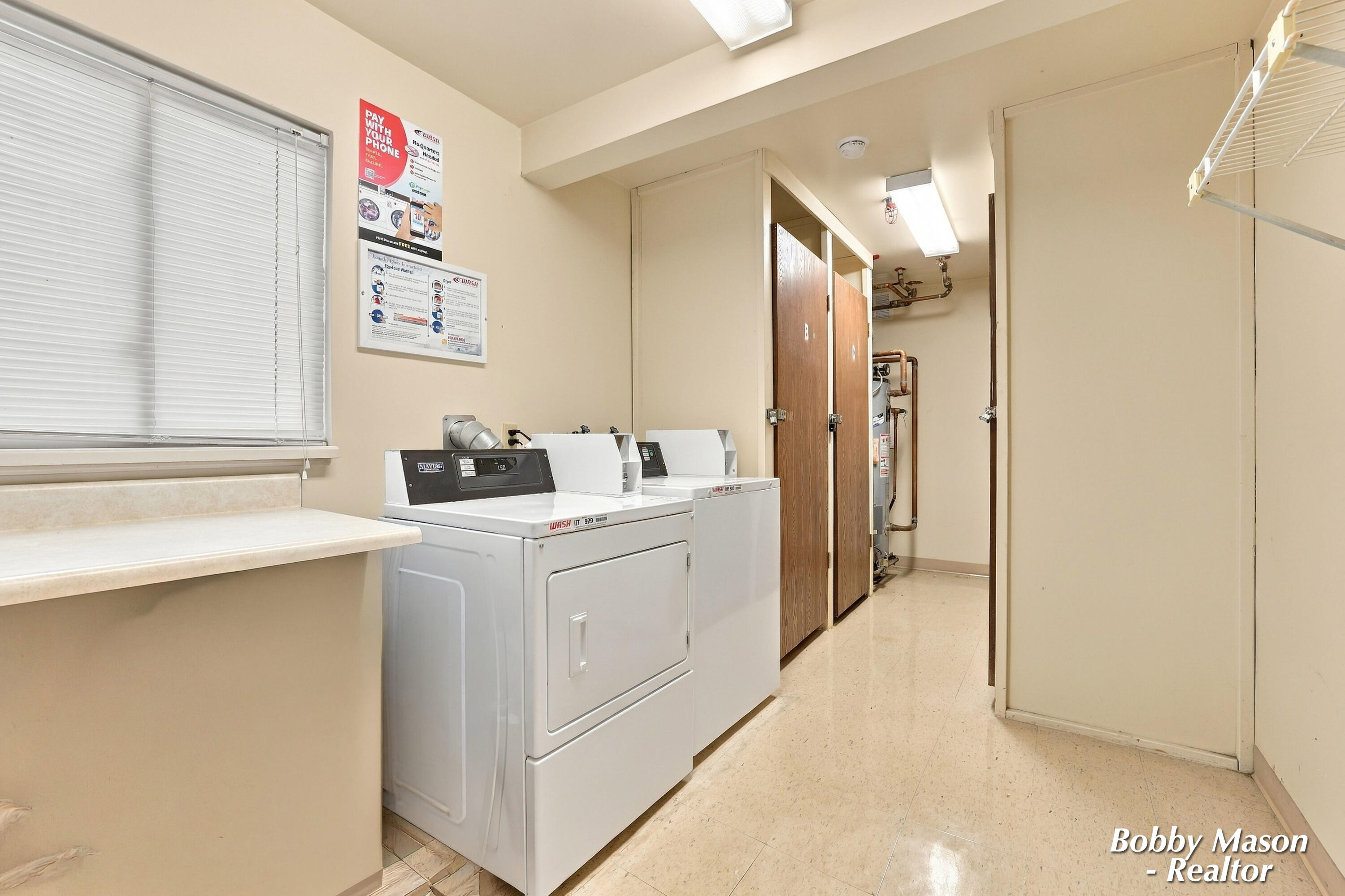 3302 Devonwood Hills NE Grand Rapids MI 49525
