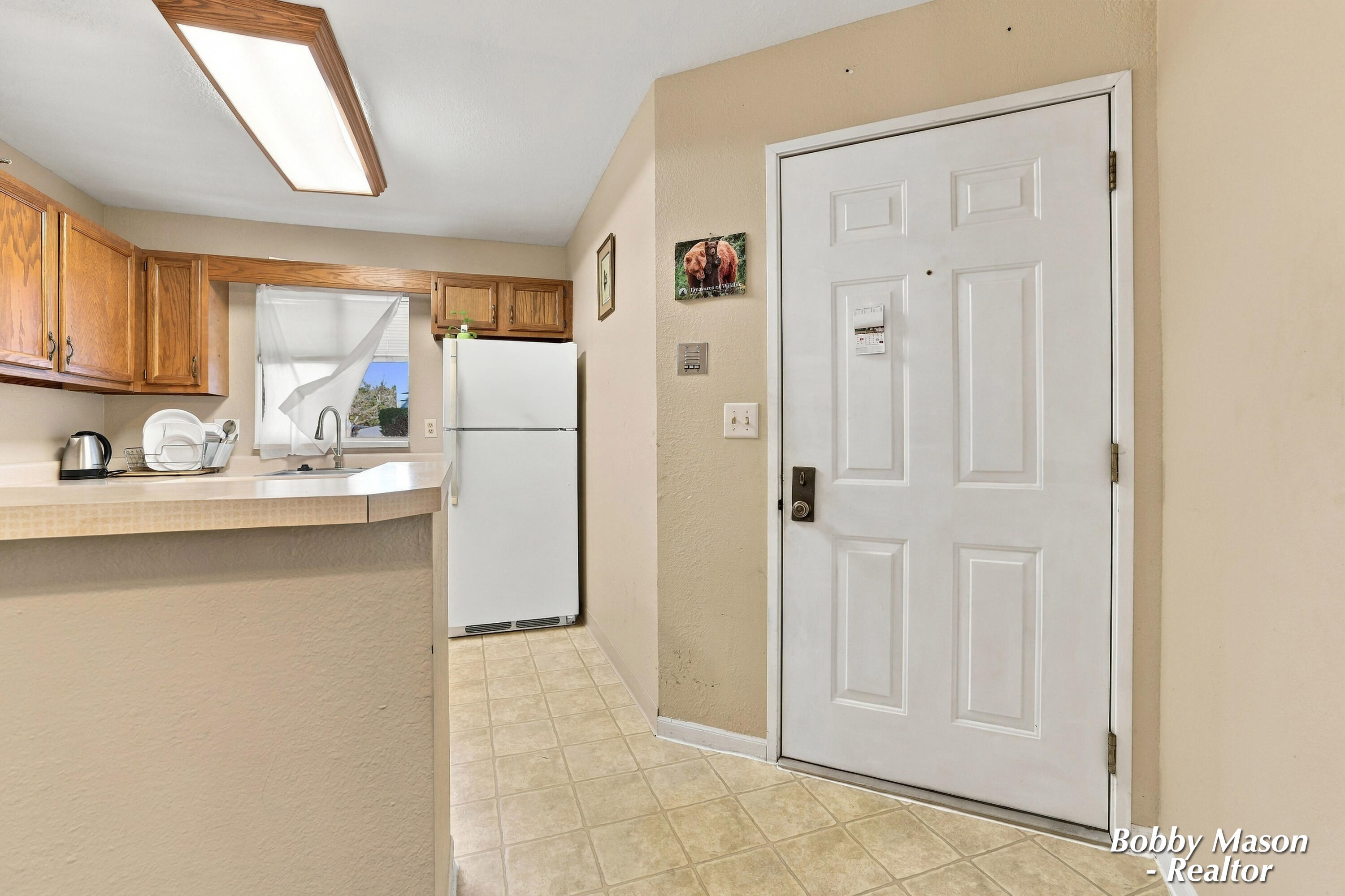 3302 Devonwood Hills NE Grand Rapids MI 49525