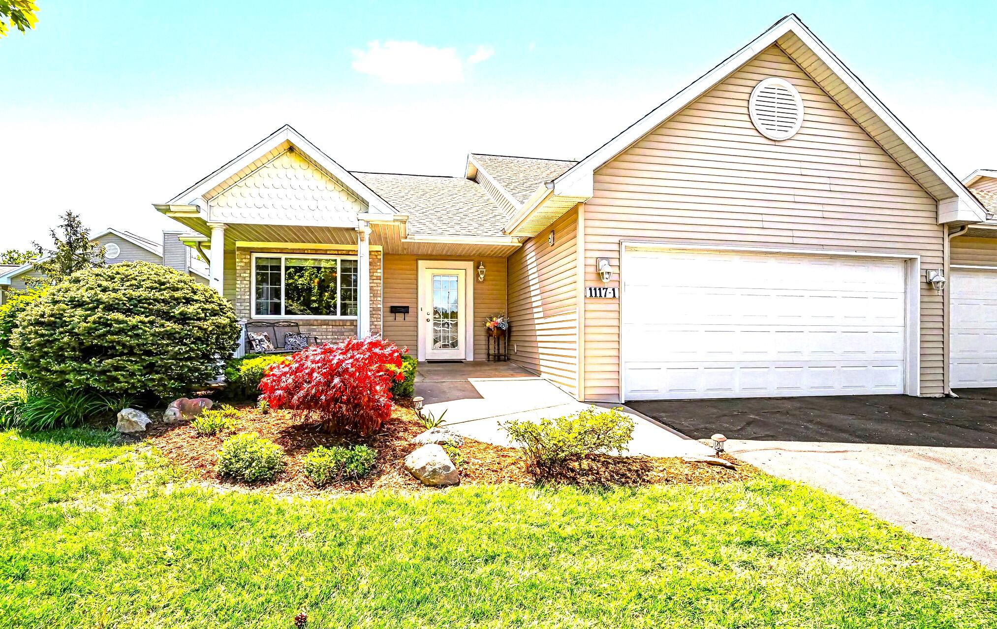 1117-1 Fountain View Circle Holland MI 49423