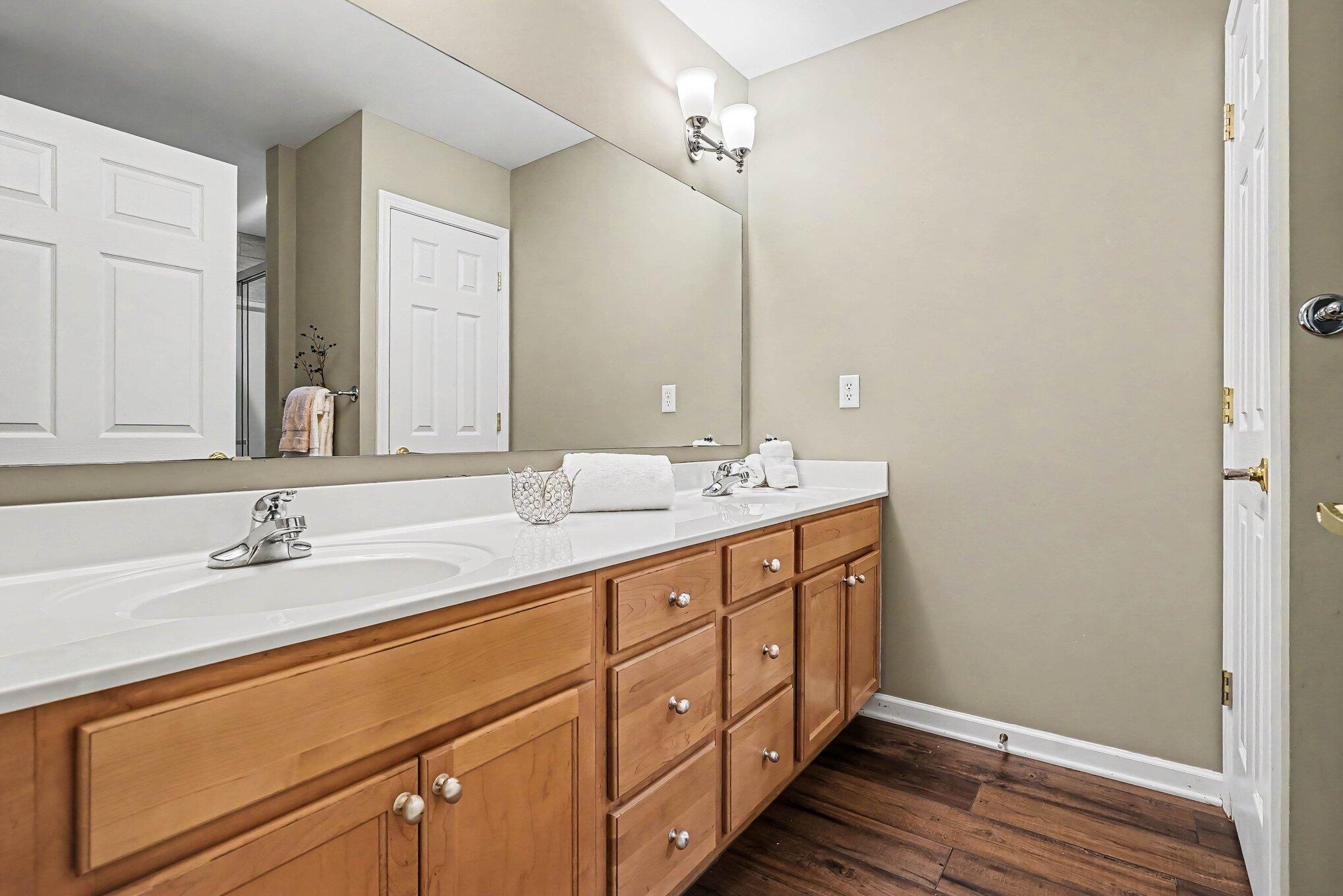1117-1 Fountain View Circle Holland MI 49423