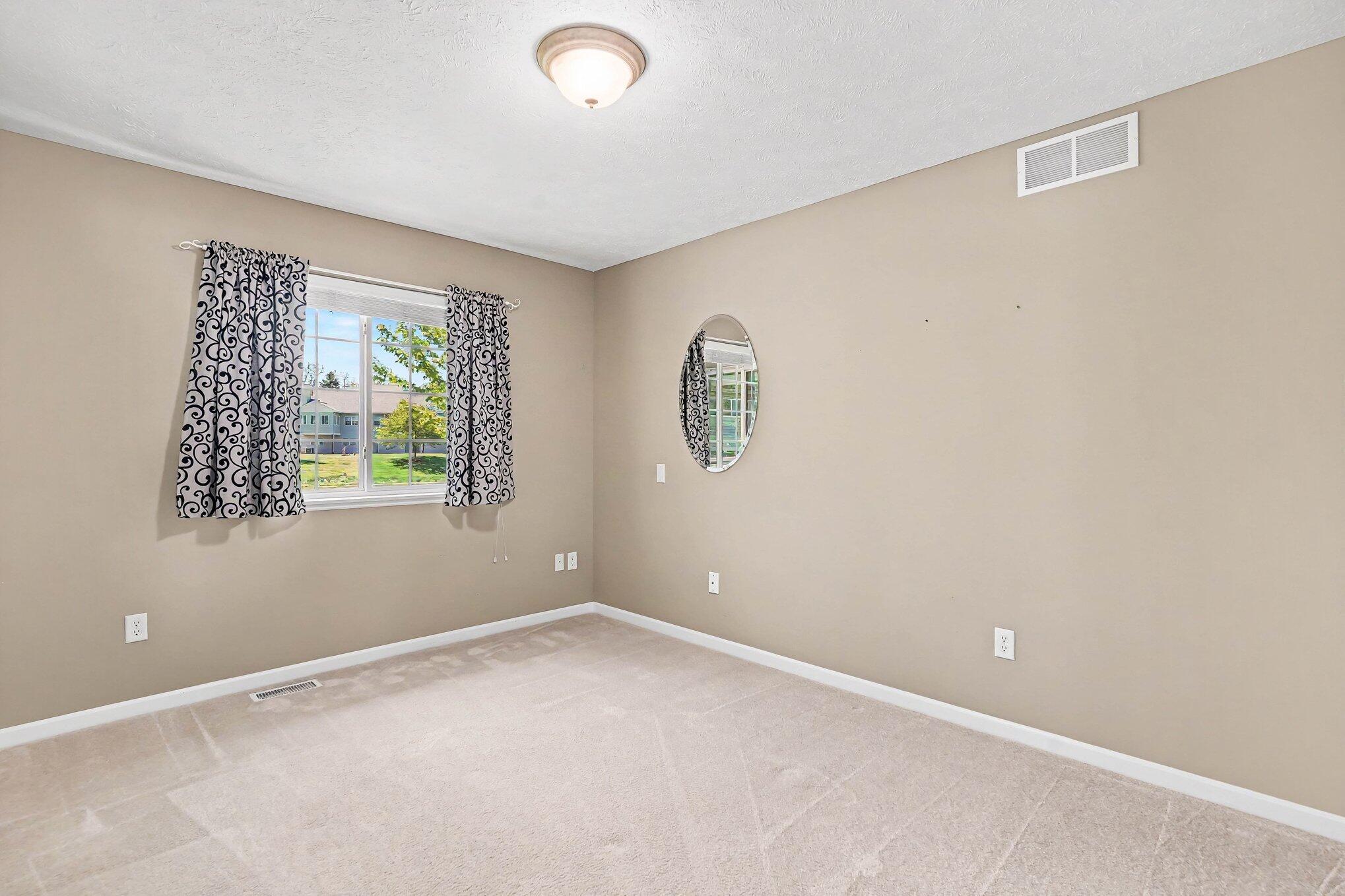 1117-1 Fountain View Circle Holland MI 49423