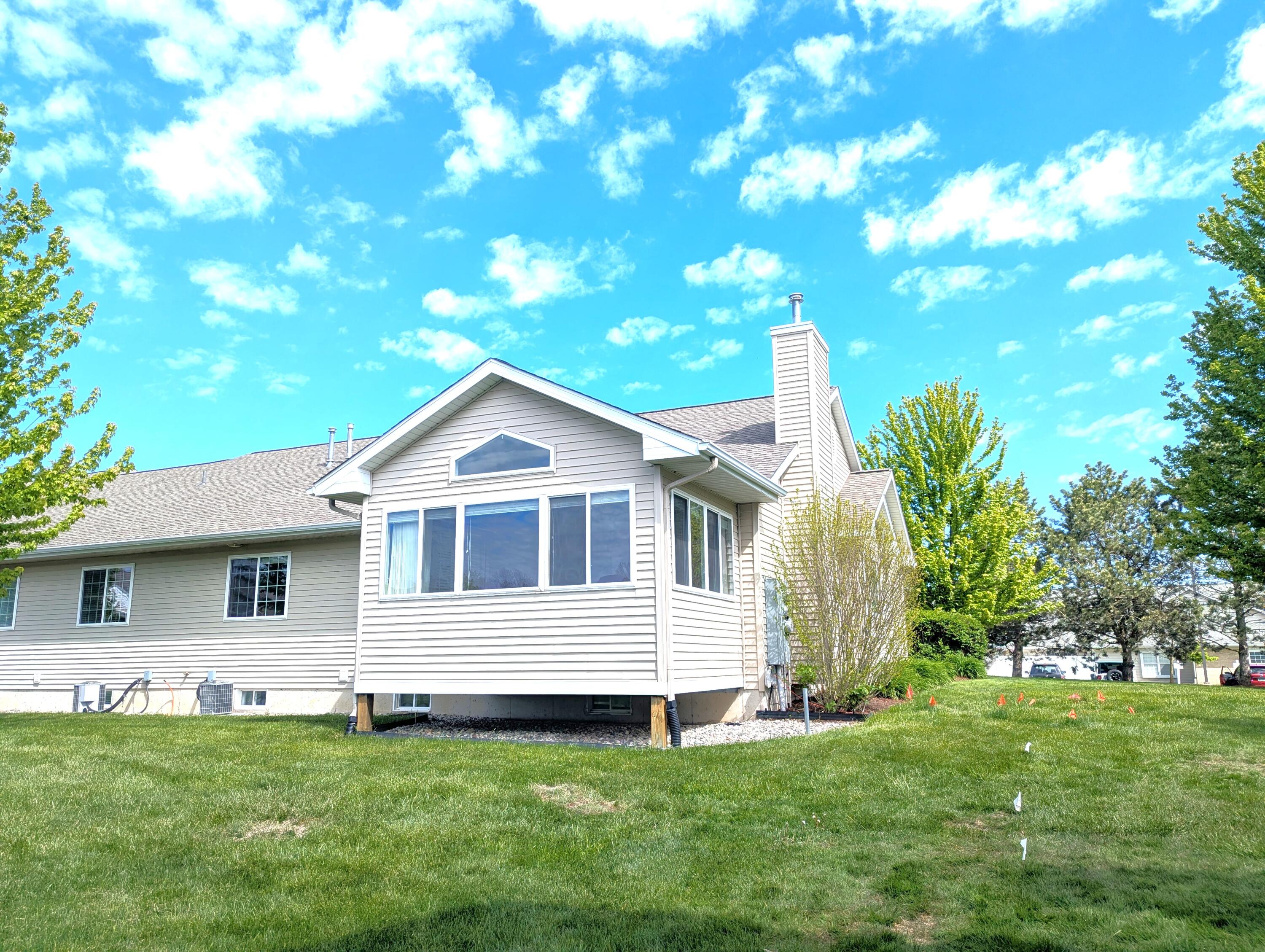 1117-1 Fountain View Circle Holland MI 49423