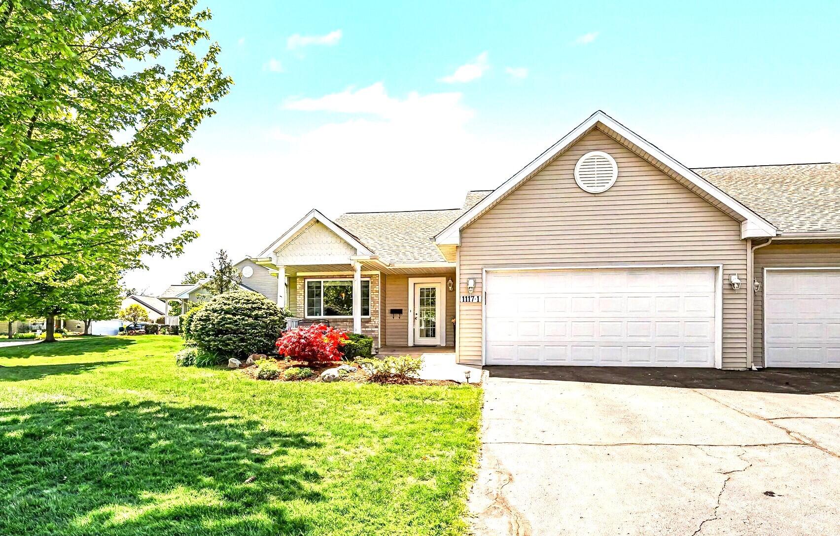 1117-1 Fountain View Circle Holland MI 49423
