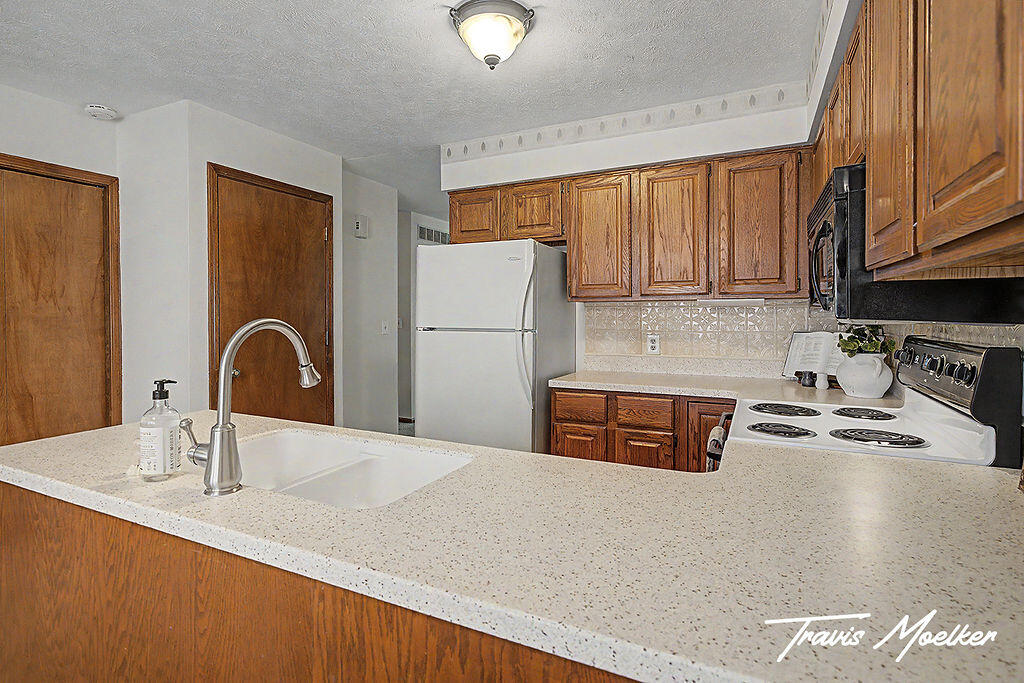 8537 Elkwood Drive SW Byron Center MI 49315